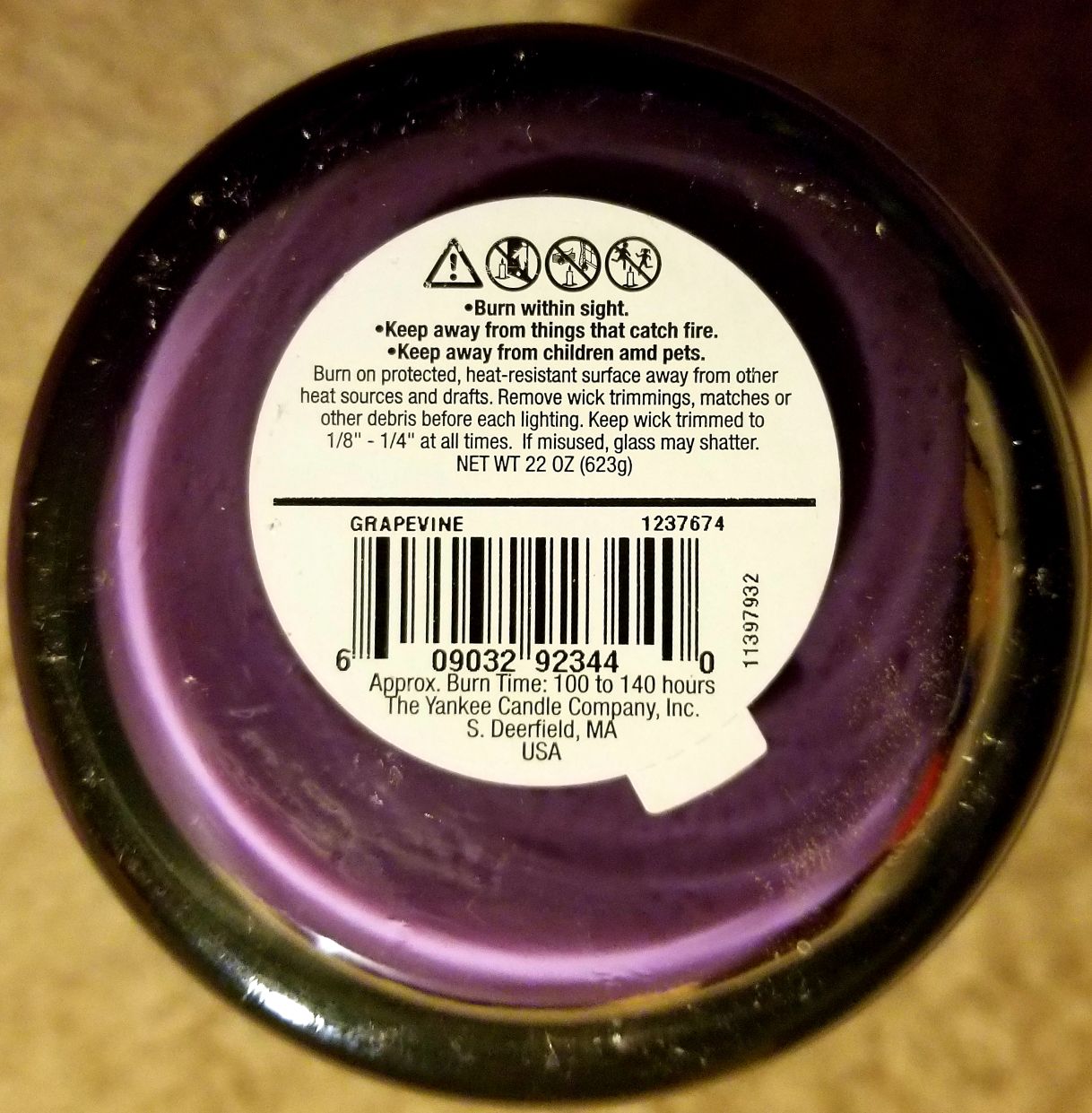 CANDLE: Wine Yankee Grapevine - Yankee Candle (Wine & Sangria Candles) action figure collectible - Main Image 2