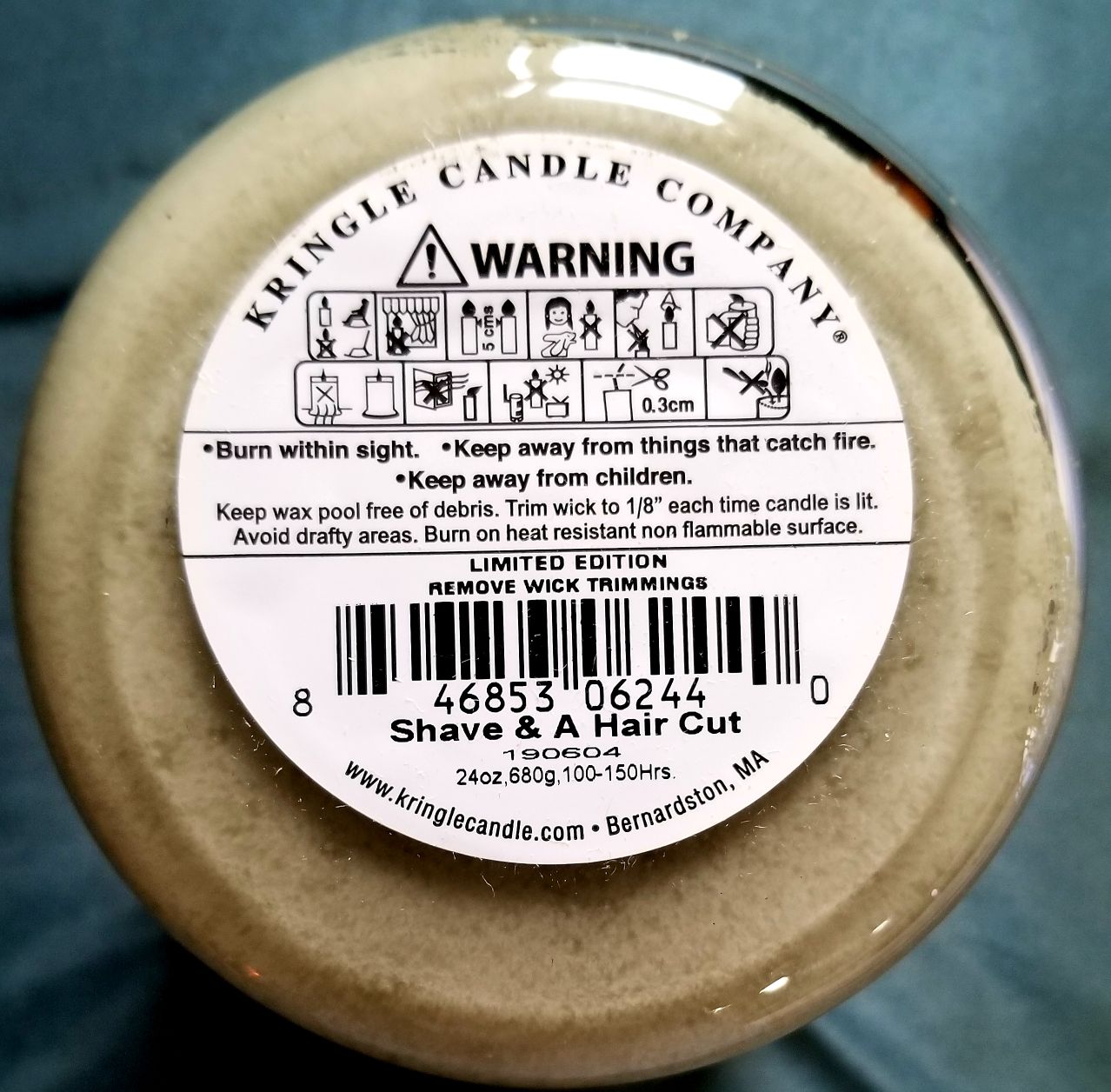 CANDLE: Man Candles Country Candle Shave And A Haircut Barber 2019 Kringle  - Kringle Candle (Barbershop Candle) action figure collectible [Barcode 846853062440] - Main Image 2