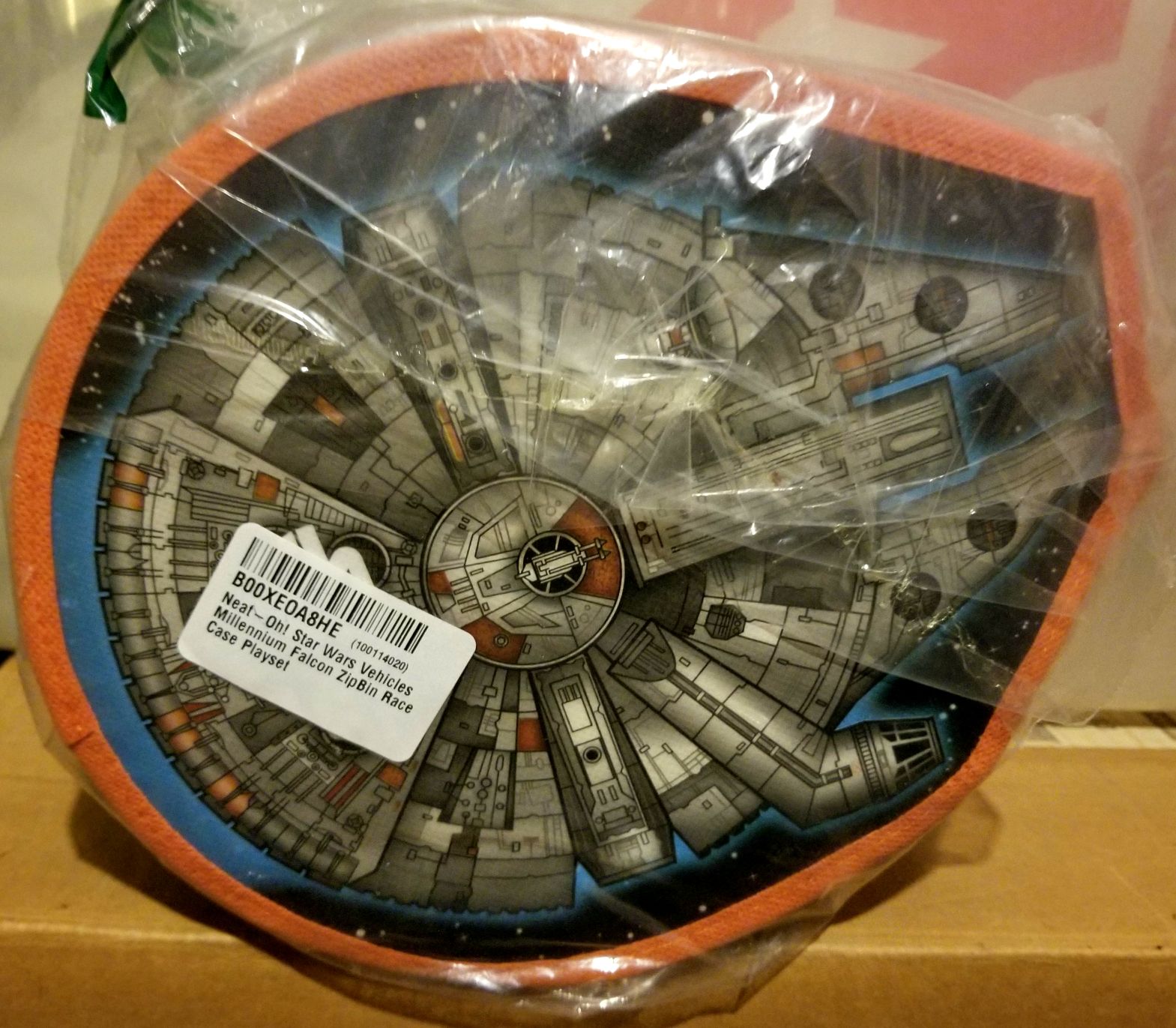 Hot Wheels Star Wars Playset Plush Carrying Case - Hot Wheels from Mattel (Star Wars Hot Wheels) action figure collectible - Main Image 2