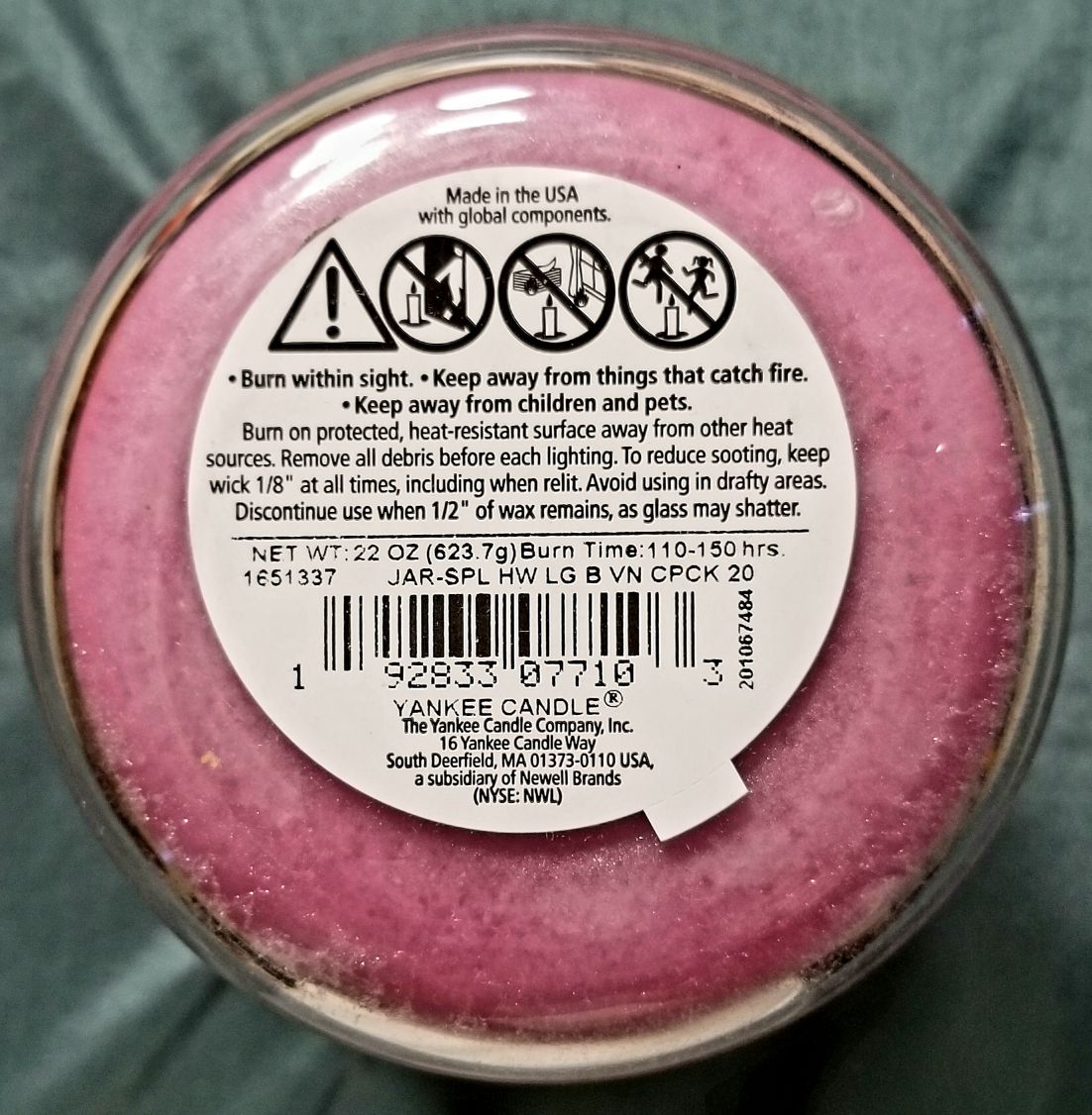 CANDLE: Easter Yankee Vanilla Bunny Cupcake - Yankee Candle (Easter Candles) action figure collectible - Main Image 2