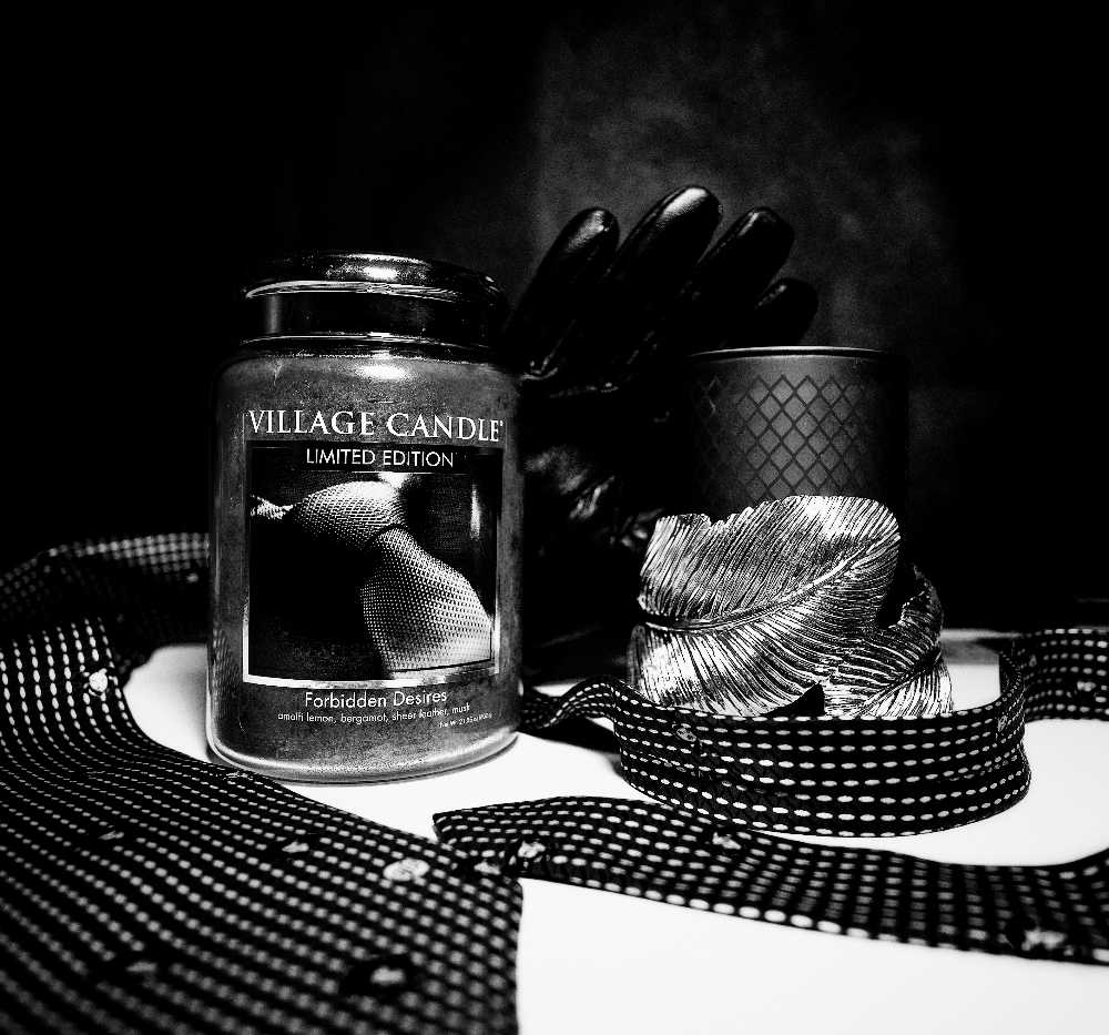 CANDLE: Valentine’s Day Village Candle - Forbidden Desires 2020 - Village Candle (Valentine’s Day Candles) action figure collectible - Main Image 3