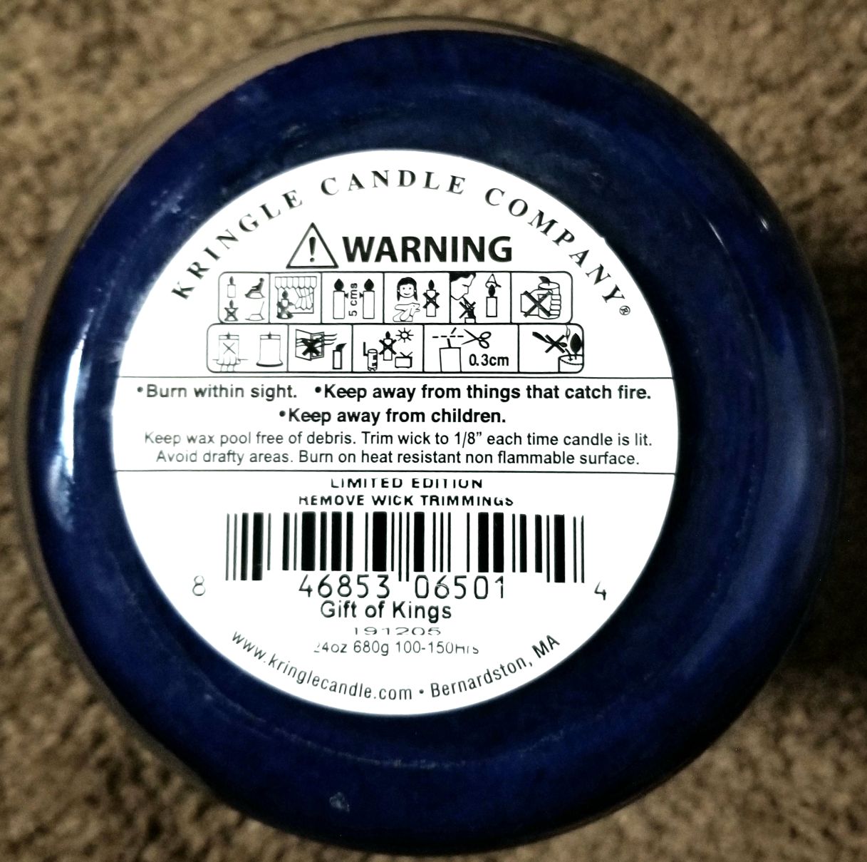 CANDLE: Chritmas Country Candle Gift of Kings 2020 Kringle  - Country Candle (Christmas Candles) action figure collectible [Barcode 846853065014] - Main Image 2