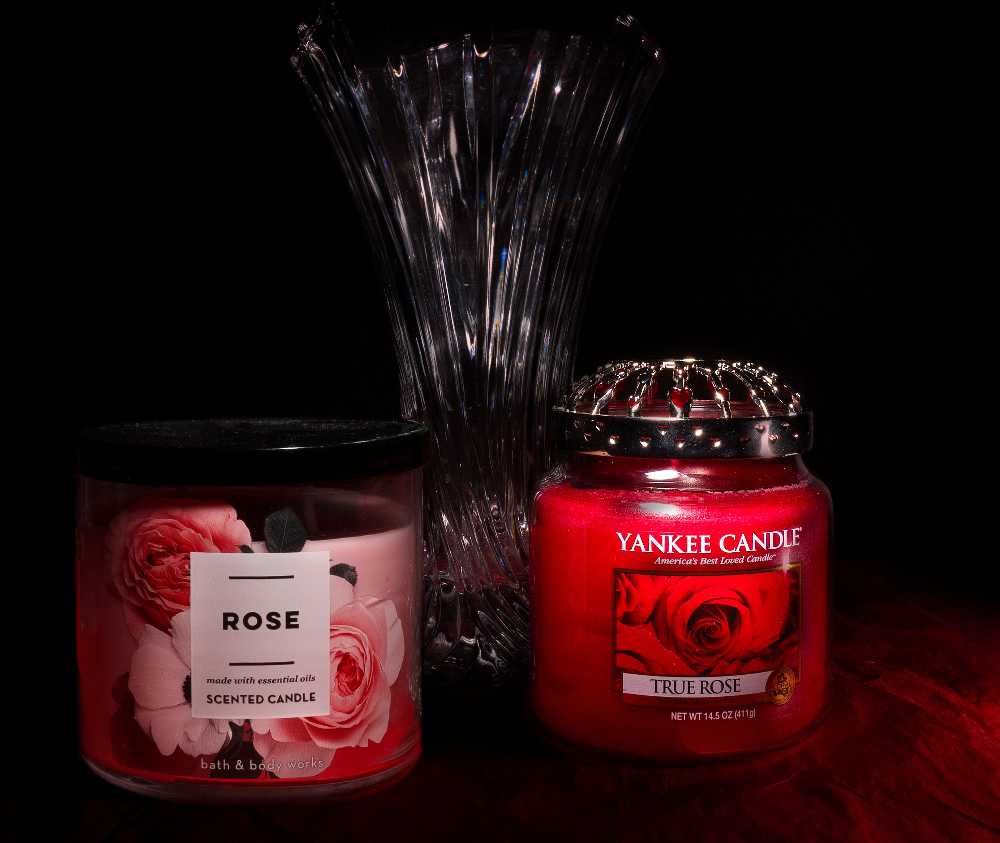 CANDLE: Valentine’s Day Yankee Candle True Rose 2014 - Yankee Candle (Valentine’s Day Candles) action figure collectible - Main Image 3