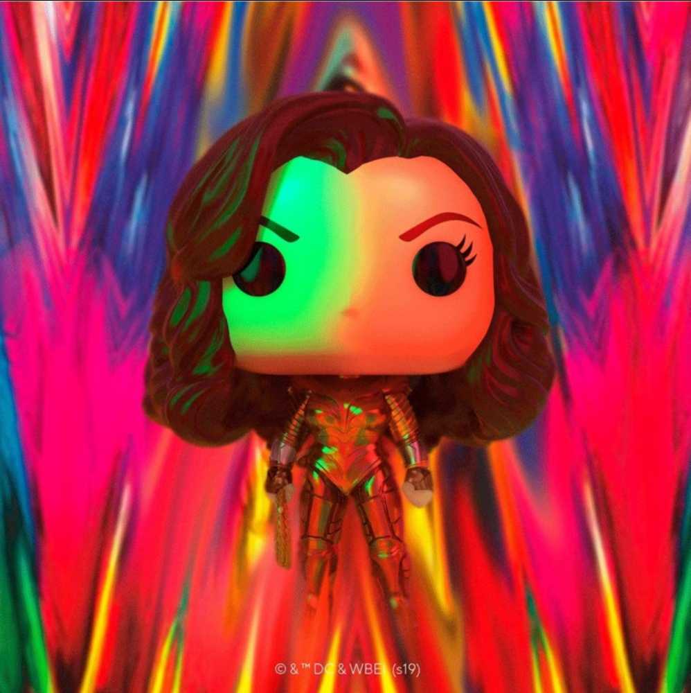 Funko Pop! Movies: WW84 Wonder Woman Golden Armor Amazon Exclusive - Funko (Wonder Woman 1984) action figure collectible [Barcode 0889698482202] - Main Image 3