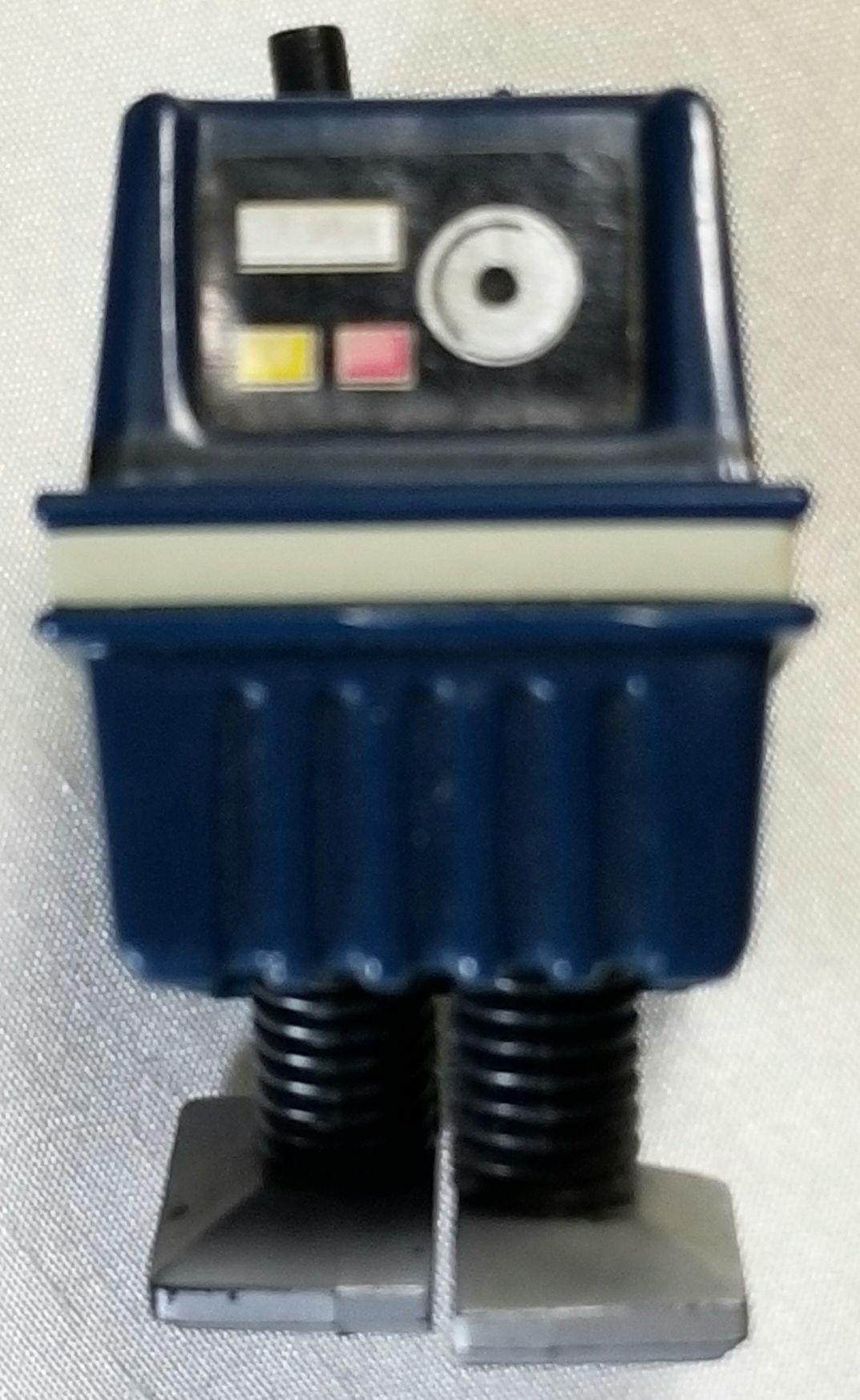 SELLING - Mezco Iron Fist