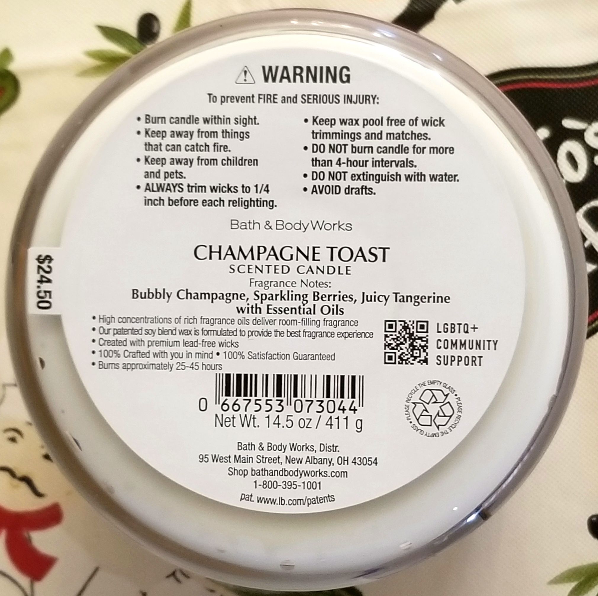 CANDLE: Valentine’s Day Bath & Body Works Love Is 2020 - Bath & Bodyworks Candle (Valentine’s Day Candles) action figure collectible [Barcode 667553073044] - Main Image 2