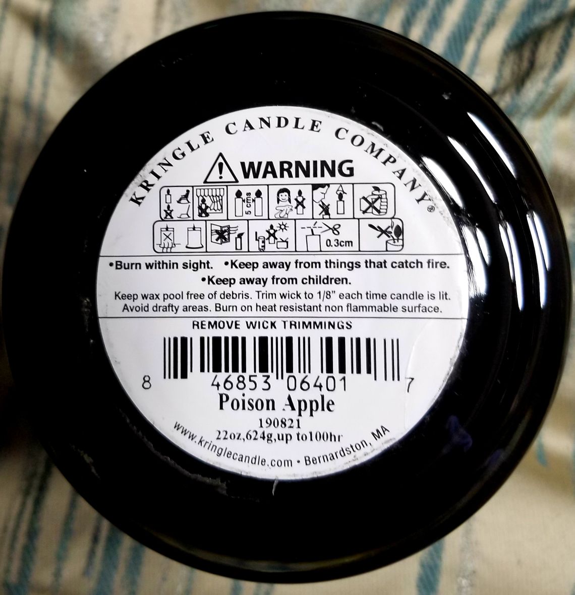 CANDLE: Halloween Kringle Poison Apple  2019 - Kringle Candle (Halloween Candle) action figure collectible [Barcode 846853064017] - Main Image 2