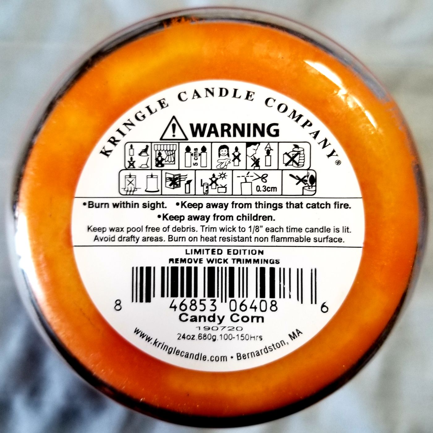 CANDLE: Halloween Country Candle Candy Corn 2019 Kringle  - Country Candle (Halloween Candle) action figure collectible [Barcode 846853064086] - Main Image 2