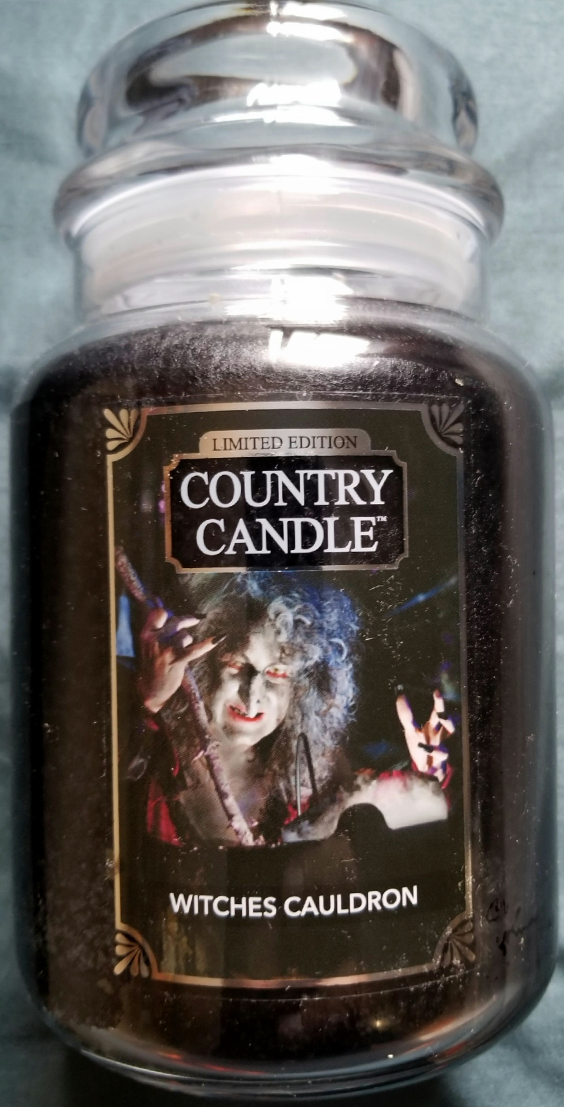 CANDLE: Halloween Country Candle Witches Cauldron 2019 Kringle  - Country Candle (Halloween Candle) action figure collectible [Barcode 846853064116] - Main Image 1