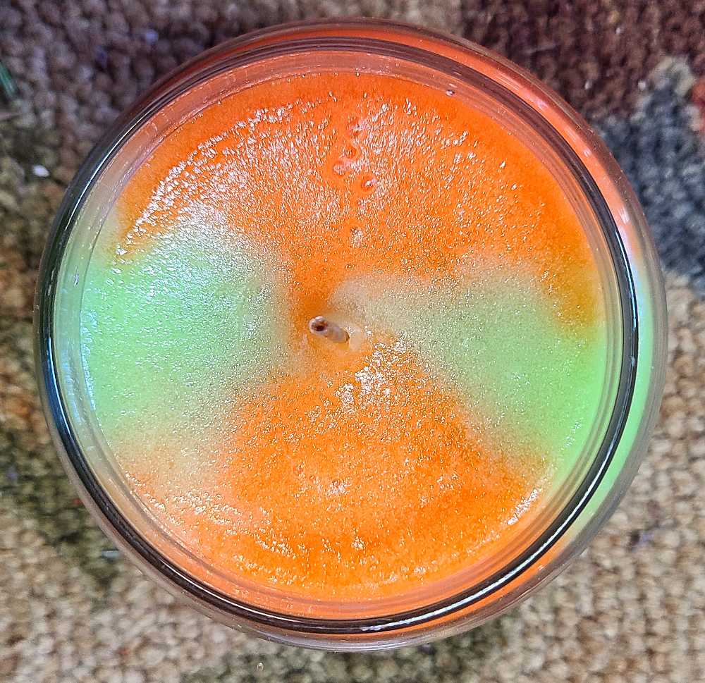 CANDLE: Halloween Yankee Toxic Tonic Swirl  2016 - Yankee Candle (Halloween Candle) action figure collectible - Main Image 3