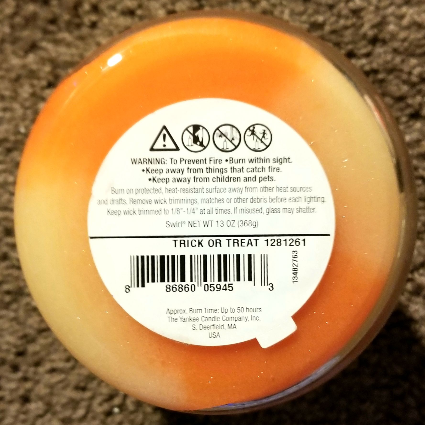 CANDLE: Halloween Yankee Trick or Treat 2013 - Yankee Candle (Halloween Candle) action figure collectible - Main Image 2