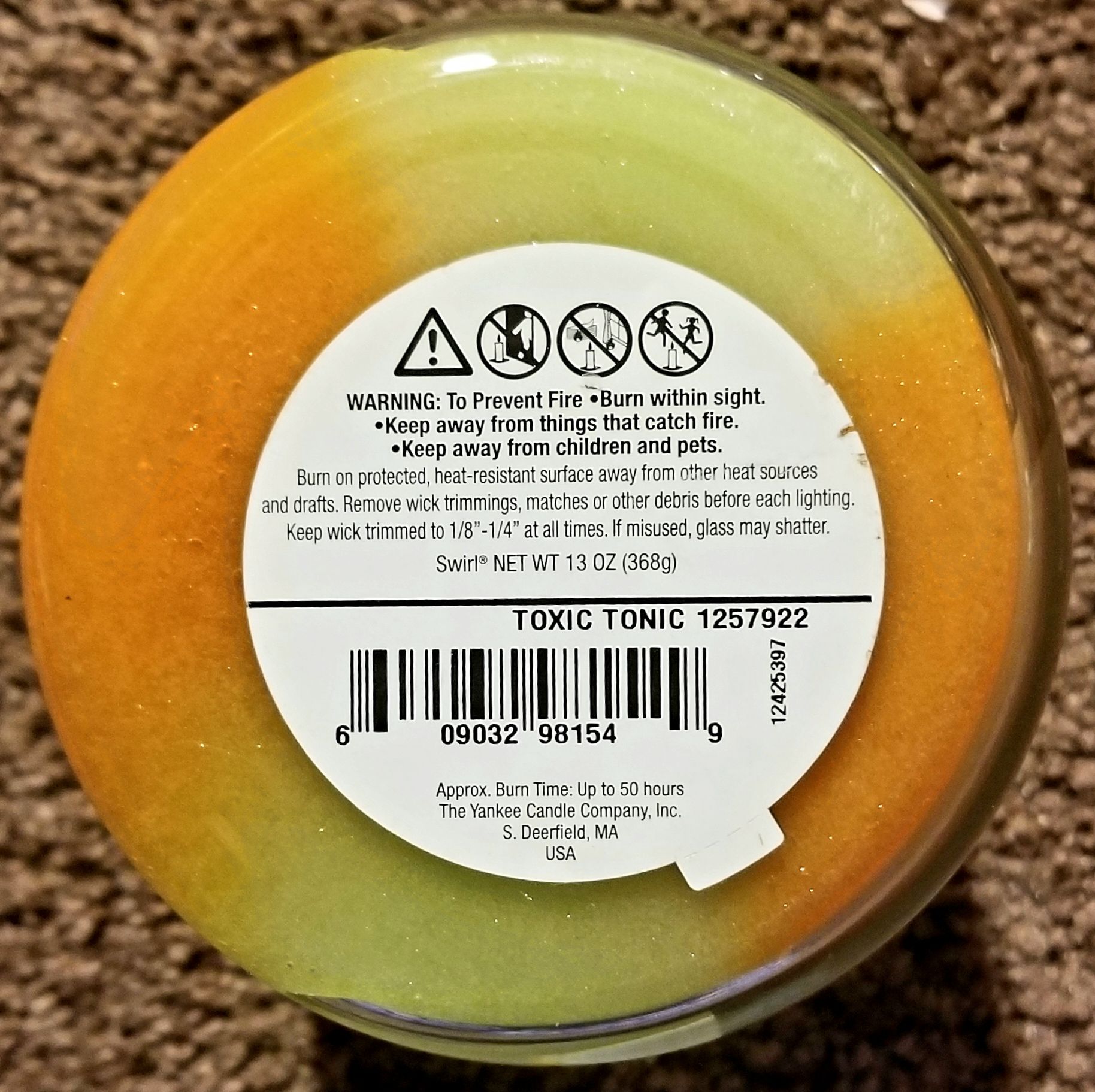 CANDLE: Halloween Yankee Toxic Tonic 2012 - Yankee Candle (Halloween Candle) action figure collectible - Main Image 2