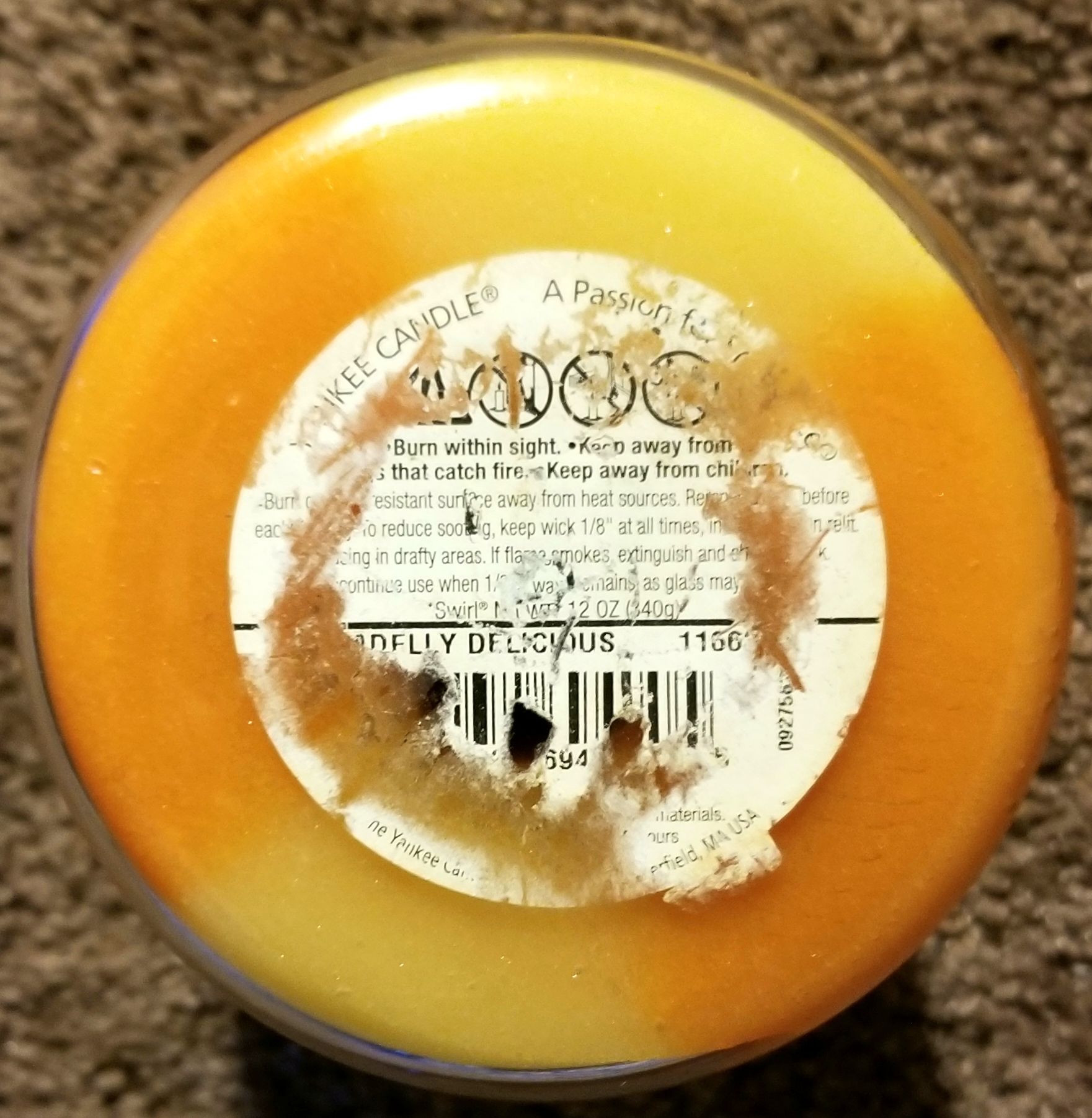 CANDLE: Halloween Yankee Dreadfully Delicious 2009 - Yankee Candle (Halloween Candle) action figure collectible - Main Image 2