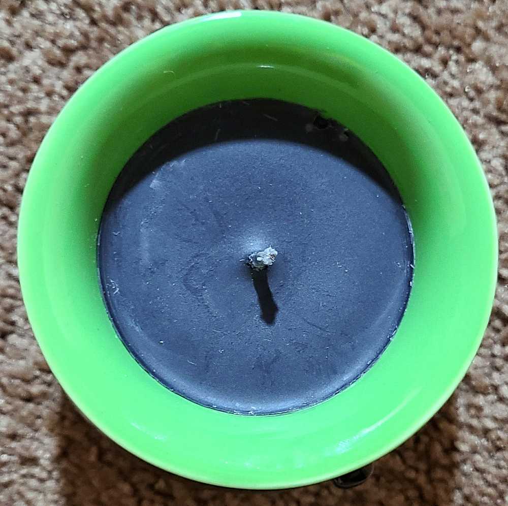 CANDLE: Halloween Yankee Witch’s Brew 2016 Green Cauldron - Yankee Candle (Halloween Candle) action figure collectible - Main Image 3