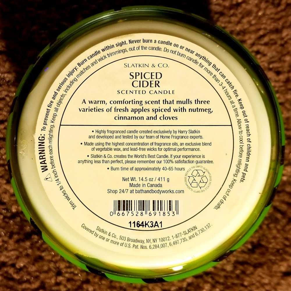 CANDLE: Halloween Bath & Bodyworks Spiced Cider 2011 - Bath & Bodyworks Candle (Halloween Candle) action figure collectible - Main Image 3