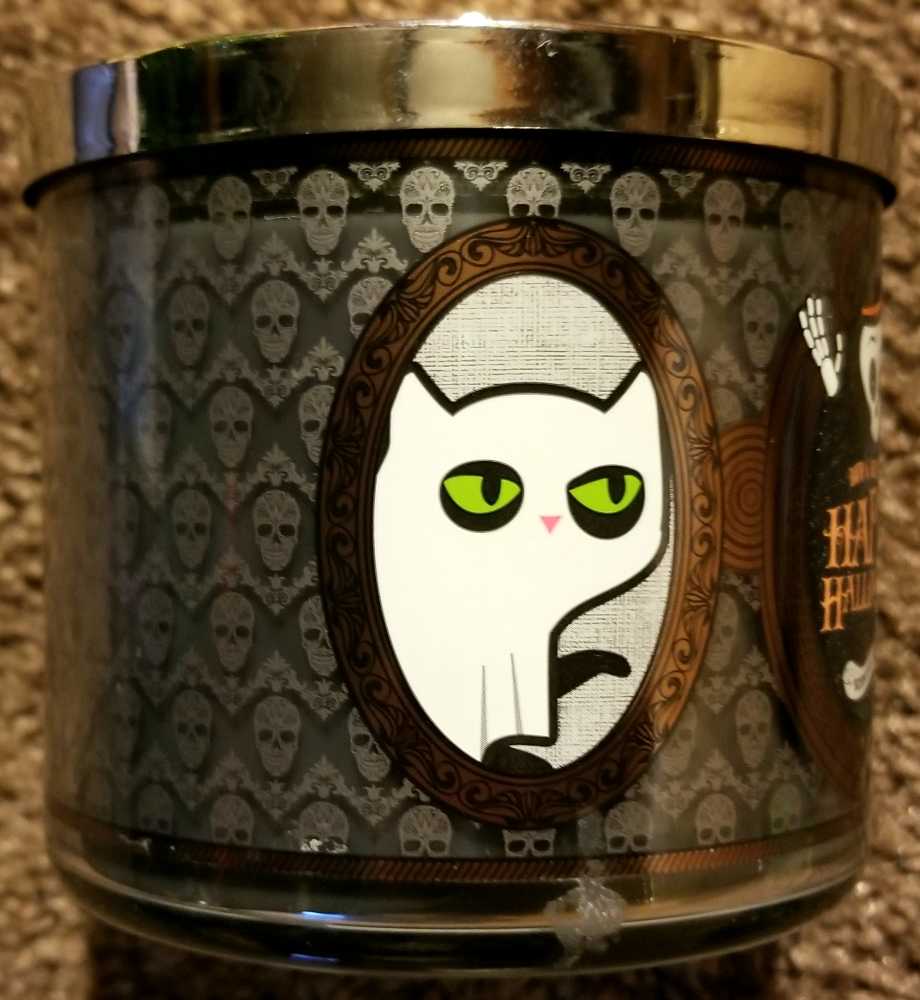 CANDLE: Halloween Bath & Bodyworks Sweet Cinnamon Pumpkin 2017 - Bath & Bodyworks Candle (Halloween Candle) action figure collectible - Main Image 3