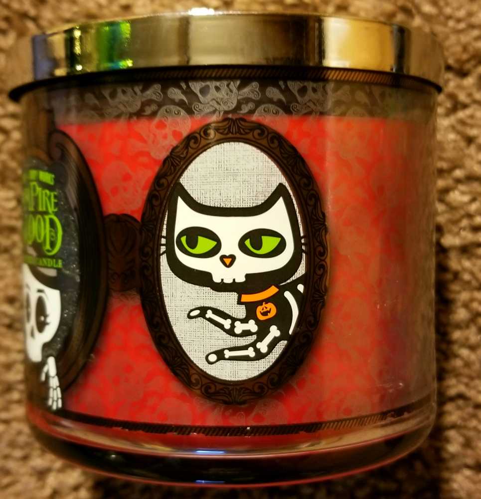 CANDLE: Halloween Bath & Bodyworks Vampire Blood 2017 - Bath & Bodyworks Candle (Halloween Candle) action figure collectible - Main Image 3