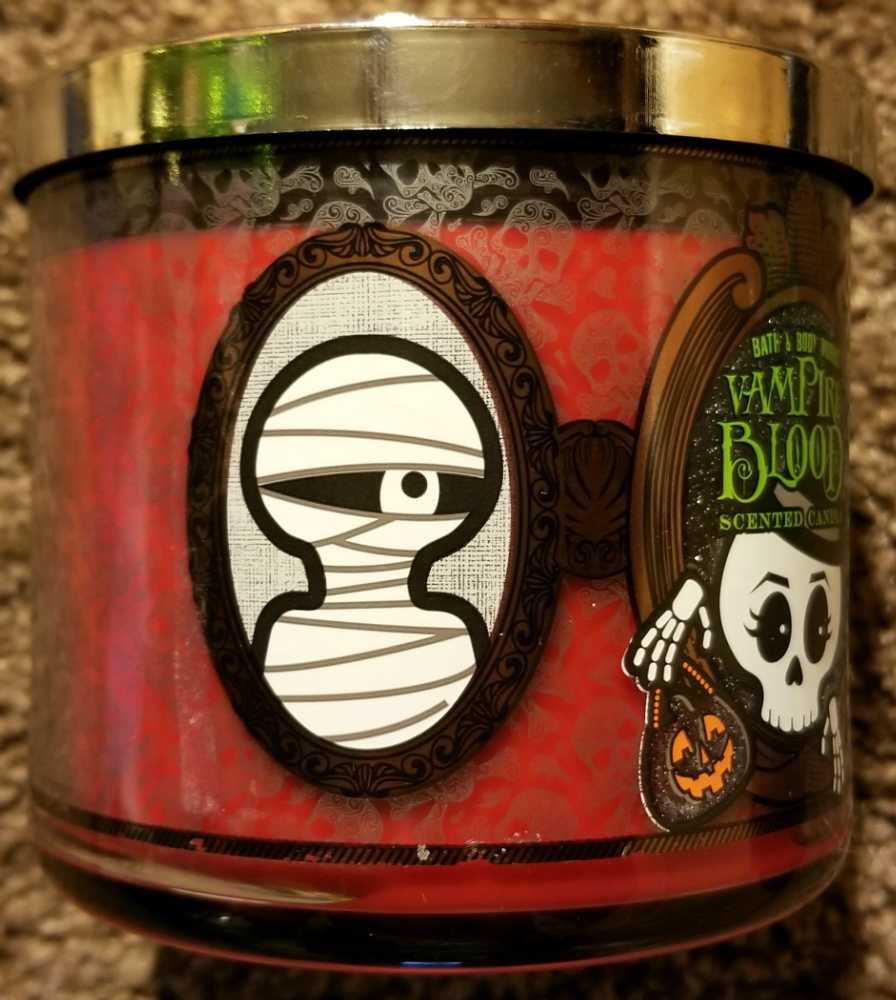 CANDLE: Halloween Bath & Bodyworks Vampire Blood 2017 - Bath & Bodyworks Candle (Halloween Candle) action figure collectible - Main Image 4