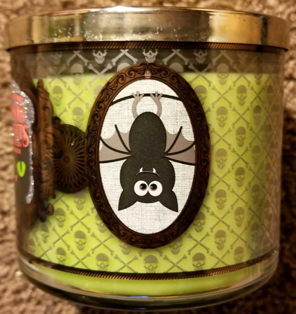 CANDLE: Halloween Bath & Bodyworks Spooky Sweets - Caramel Pumpkin Swirl 2017 - Bath & Bodyworks Candle (Halloween Candle) action figure collectible - Main Image 4
