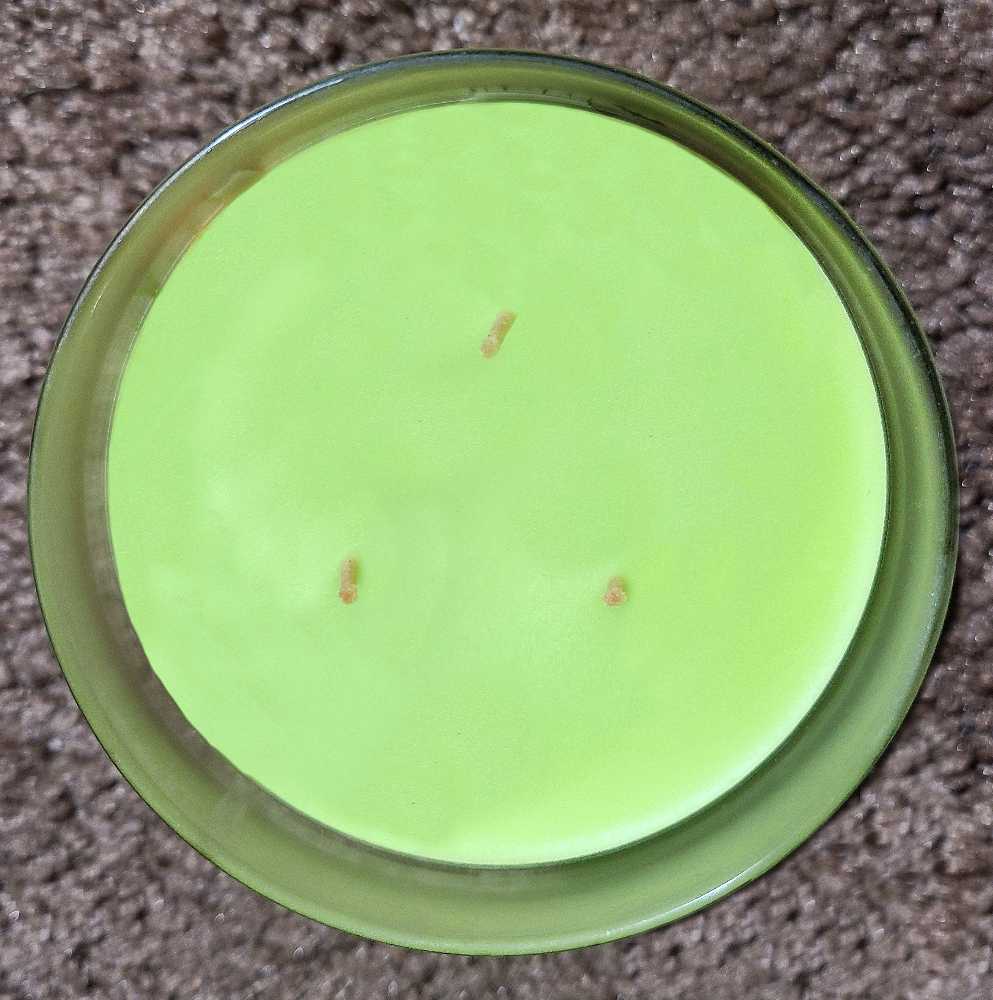 CANDLE: Halloween Bath & Bodyworks Spooky Vanilla 2015 - Bath & Bodyworks Candle (Halloween Candle) action figure collectible - Main Image 3