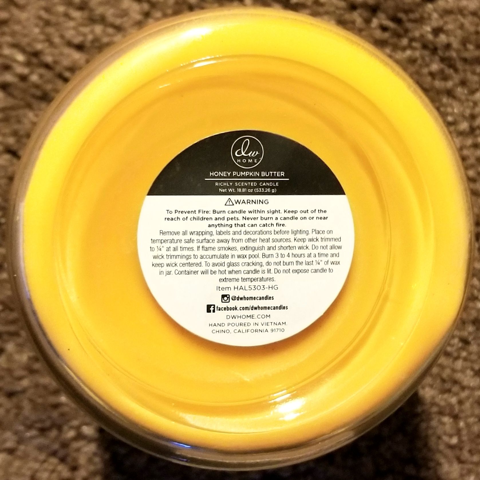 CANDLE: Halloween DW Home Honey Pumpkin Butter 2015 - DW Home Candle (Halloween Candle) action figure collectible - Main Image 2