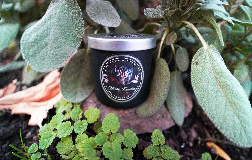 CANDLE: Halloween Kringle Witches Cauldron Daylight 2012 - Kringle Candle (Halloween Candle) action figure collectible - Main Image 4