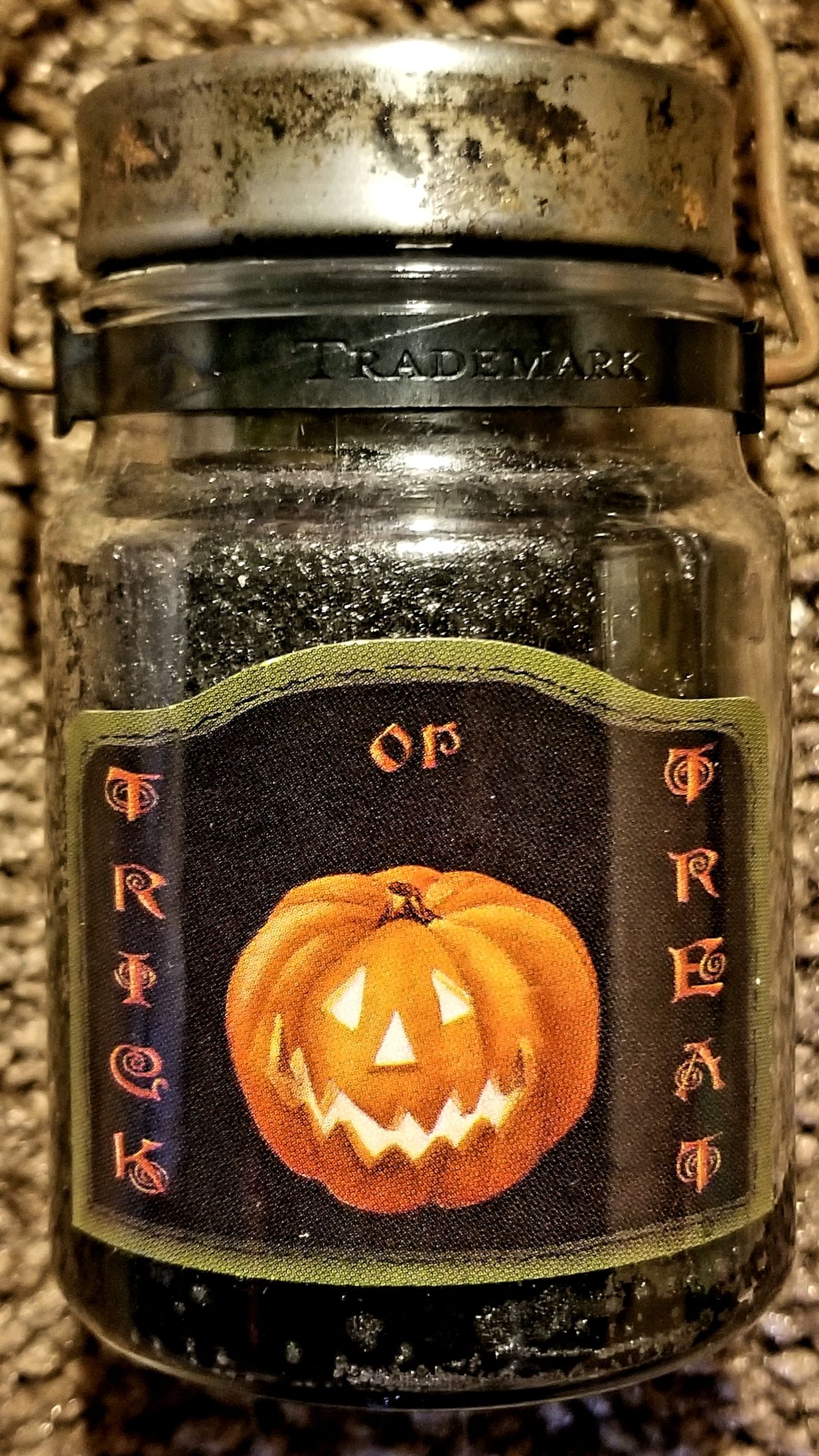 CANDLE: Halloween Kringle 3 Wick Pumpkins 