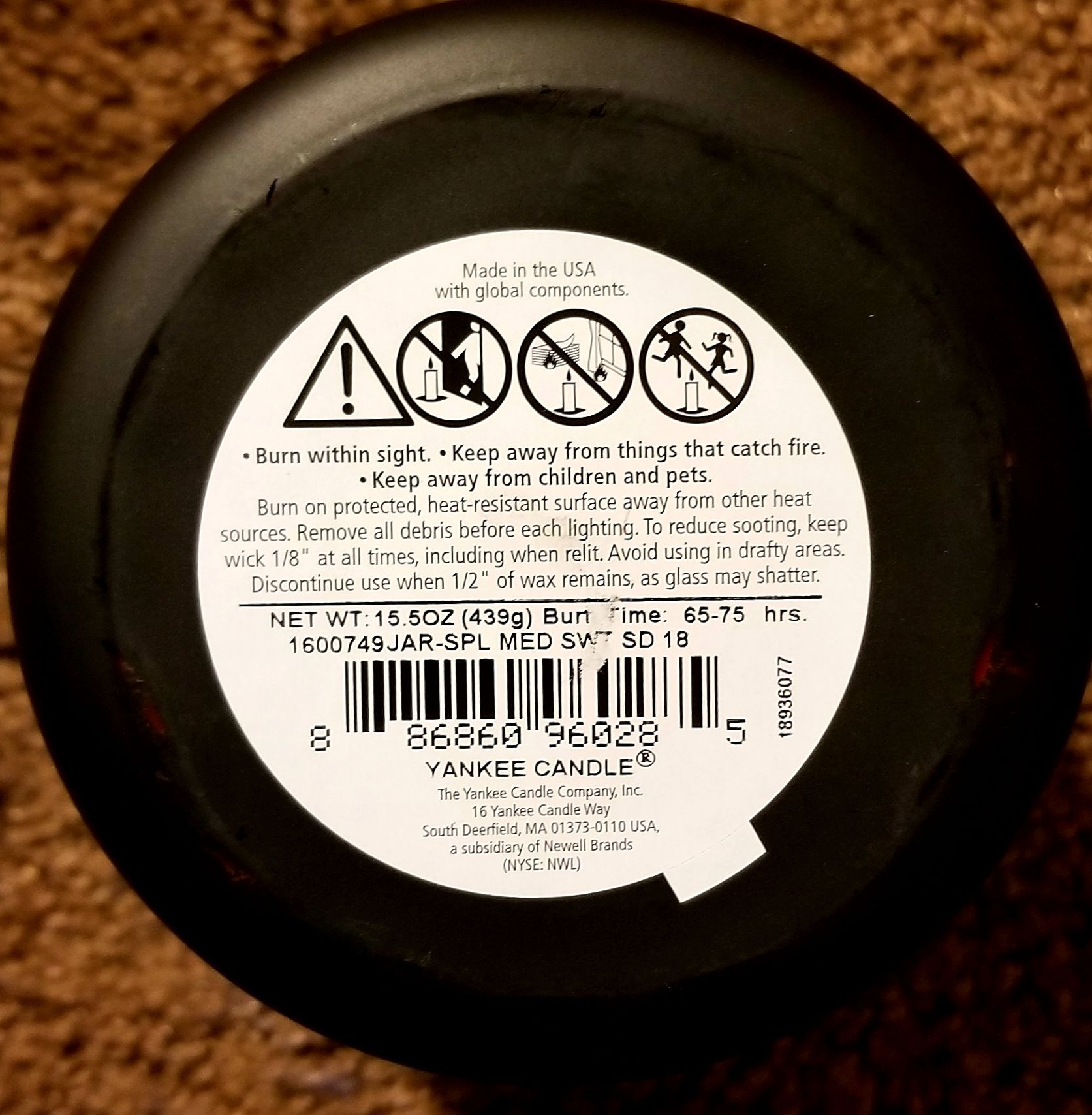 CANDLE: Halloween Yankee Sweet Seduction 2018 Jar - Yankee Candle (Halloween Candle) action figure collectible - Main Image 2