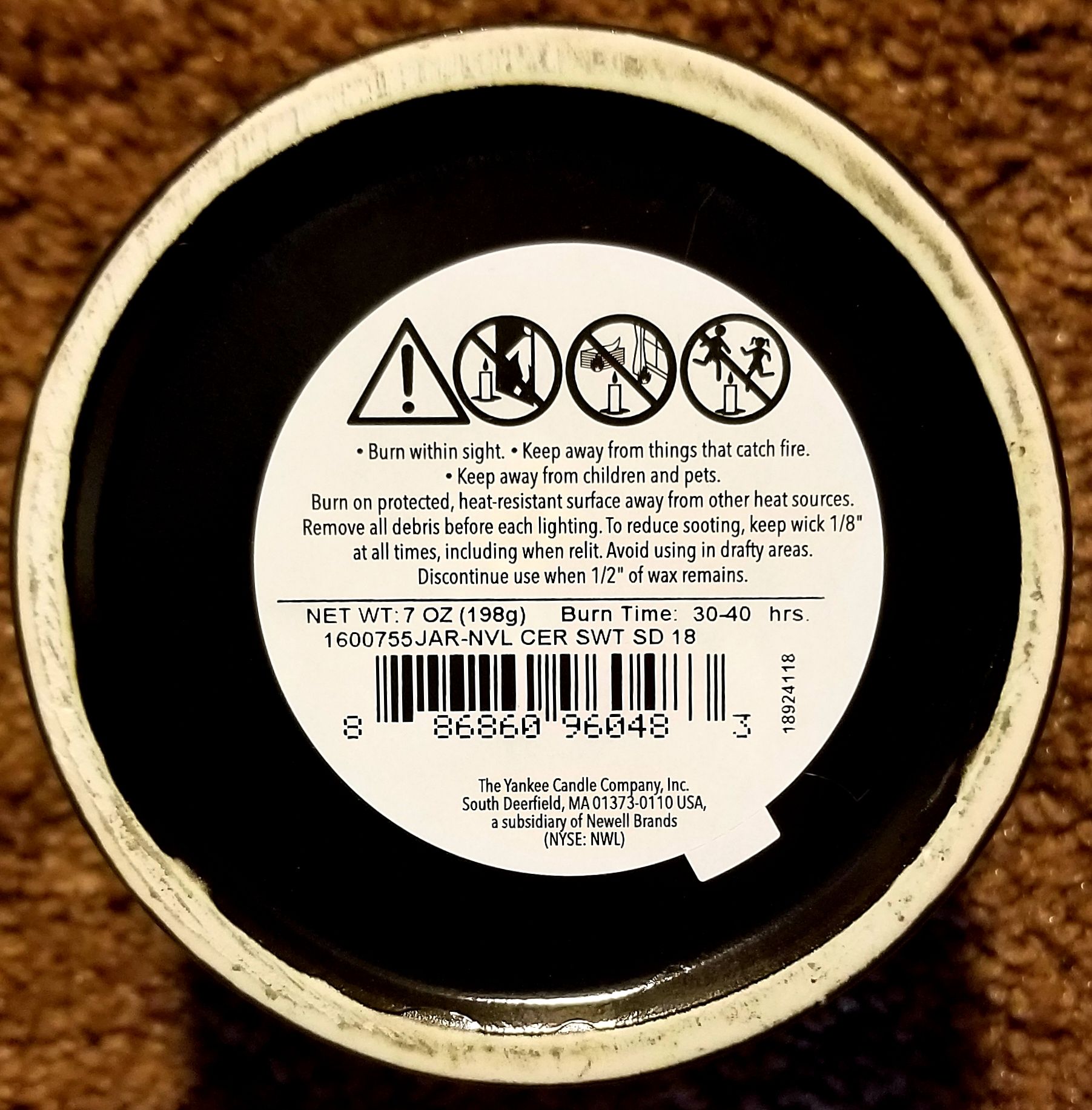 CANDLE: Halloween Yankee Sweet Seduction 2018 Ceramic  - Yankee Candle (Halloween Candle) action figure collectible - Main Image 2