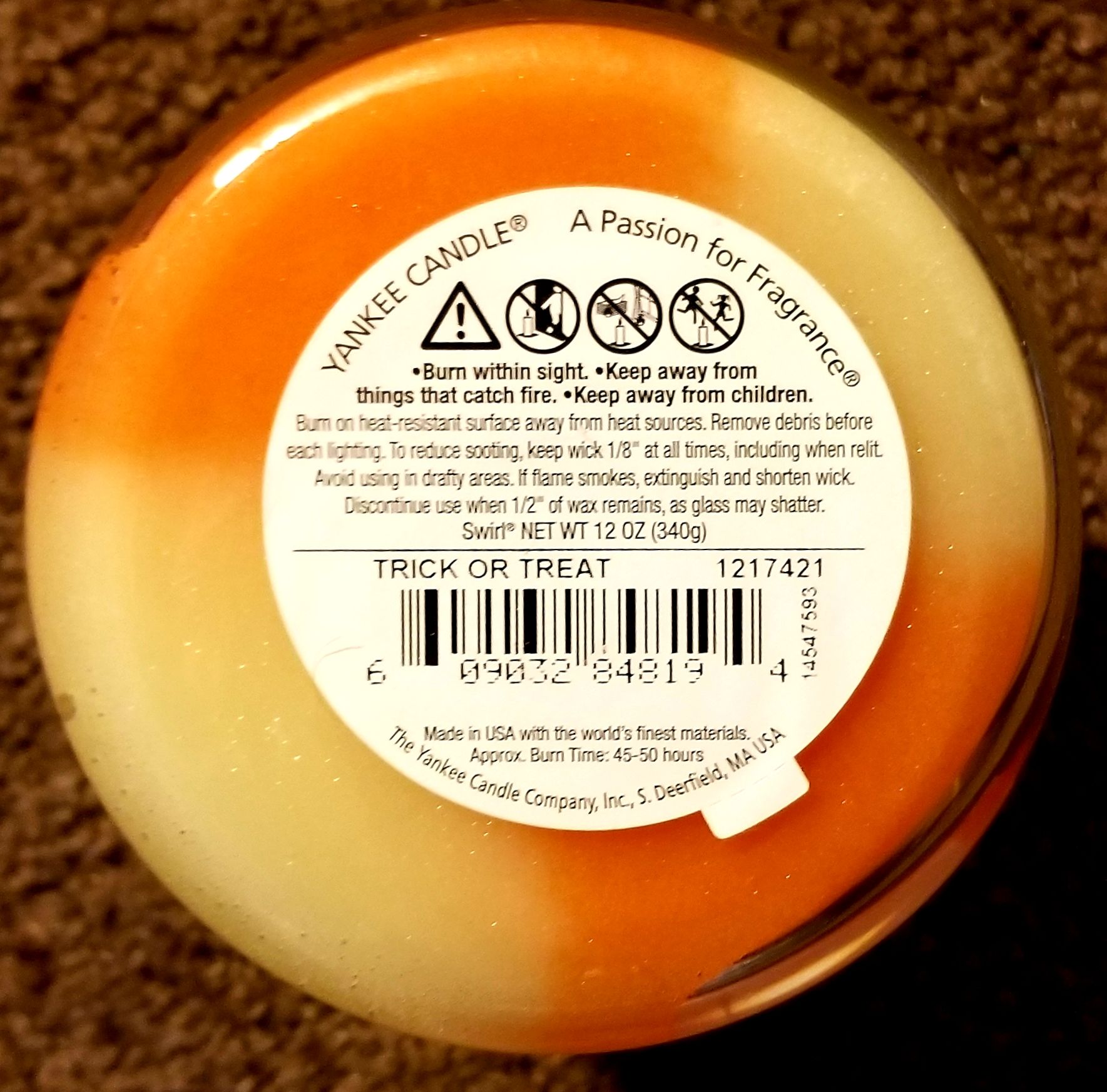 CANDLE: Halloween Yankee Trick or Treat 2014 Boney Lable  - Yankee Candle (Halloween Candle) action figure collectible - Main Image 2