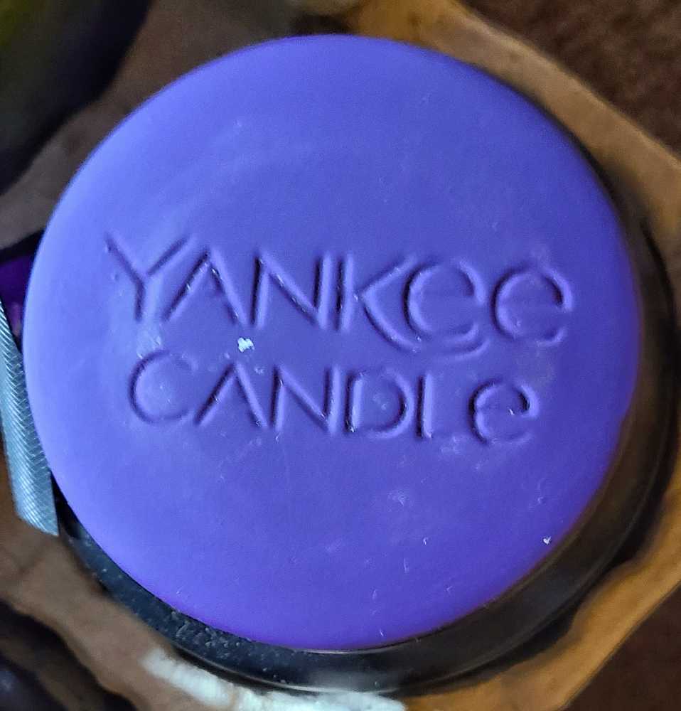 CANDLE: Halloween Yankee Witch’s Brew 2018 Ceramic  - Yankee Candle (Halloween Candle) action figure collectible - Main Image 4
