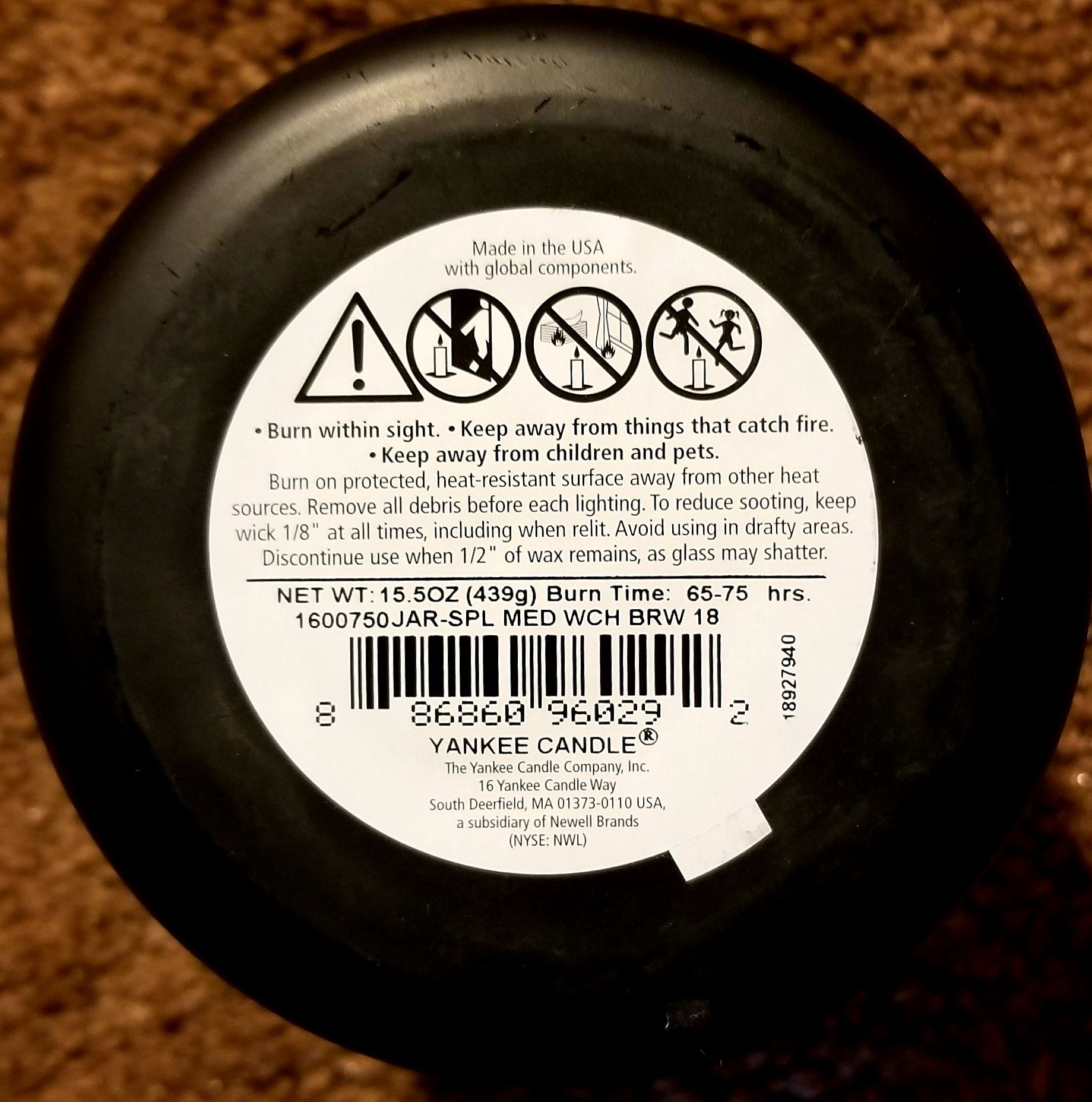 CANDLE: Halloween Yankee Witch’s Brew 2018 Black Jar - Yankee Candle (Halloween Candle) action figure collectible - Main Image 2