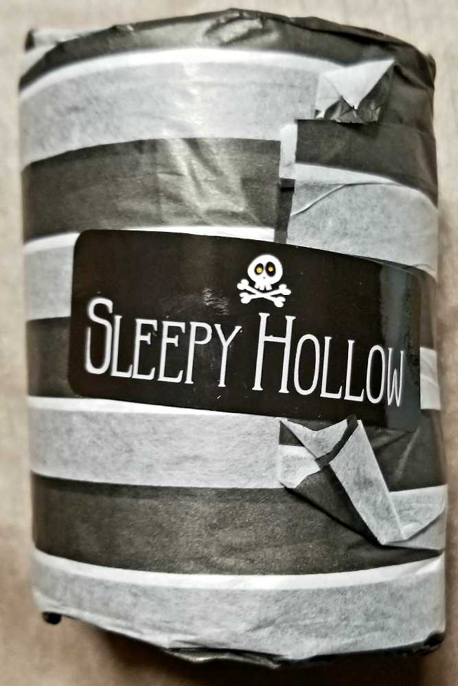 CANDLE: Halloween Witch City Wicks Sleepy Hollow 2020 - Witch City Wicks (Halloween Candle) action figure collectible - Main Image 3