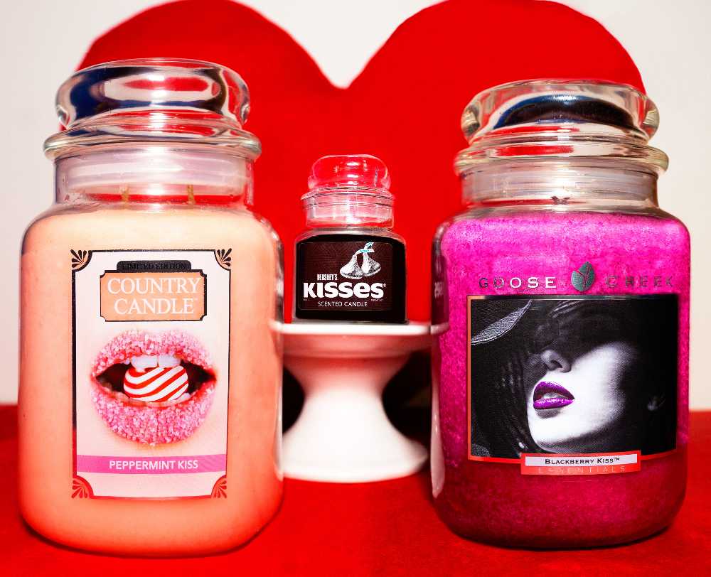 CANDLE: Valentine’s Day Hershey’s Chocolate Kiss Jar 2014 - The Hershey Company (Candy Candles) action figure collectible - Main Image 3