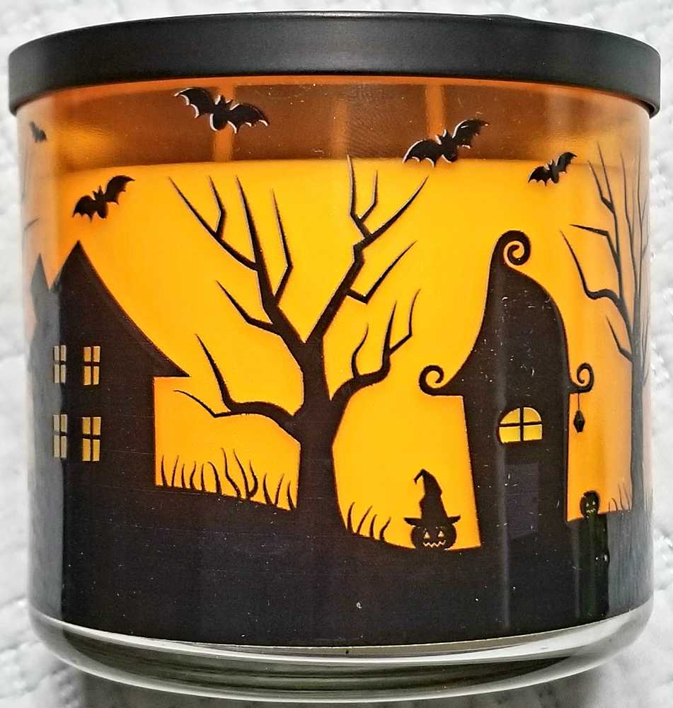 CANDLE: Halloween Kringle 3 Wick Haunted House 2020 - Country Candle (Halloween Candle) action figure collectible [Barcode 846853067247] - Main Image 3