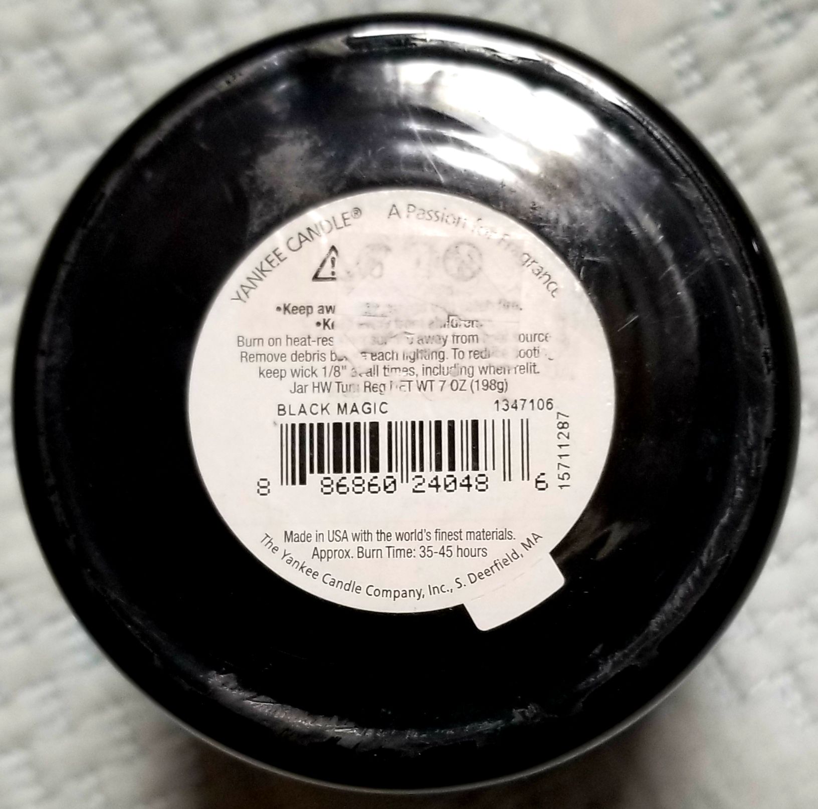 CANDLE: Halloween Yankee Black Magic Small Pillar 2015 - Yankee Candle (Halloween Candle) action figure collectible - Main Image 2