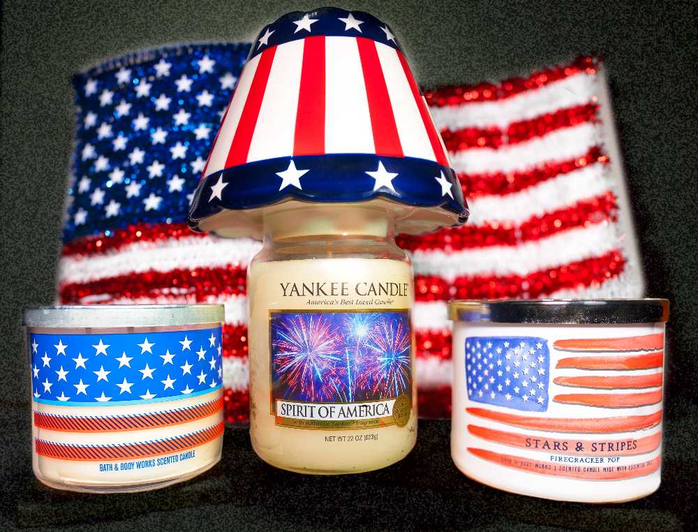 CANDLE: USA Patriotic Bath & Body Works Firecracker Pop 2019 - Bath & Bodyworks Candle (USA Candles) action figure collectible [Barcode 667550618767] - Main Image 3