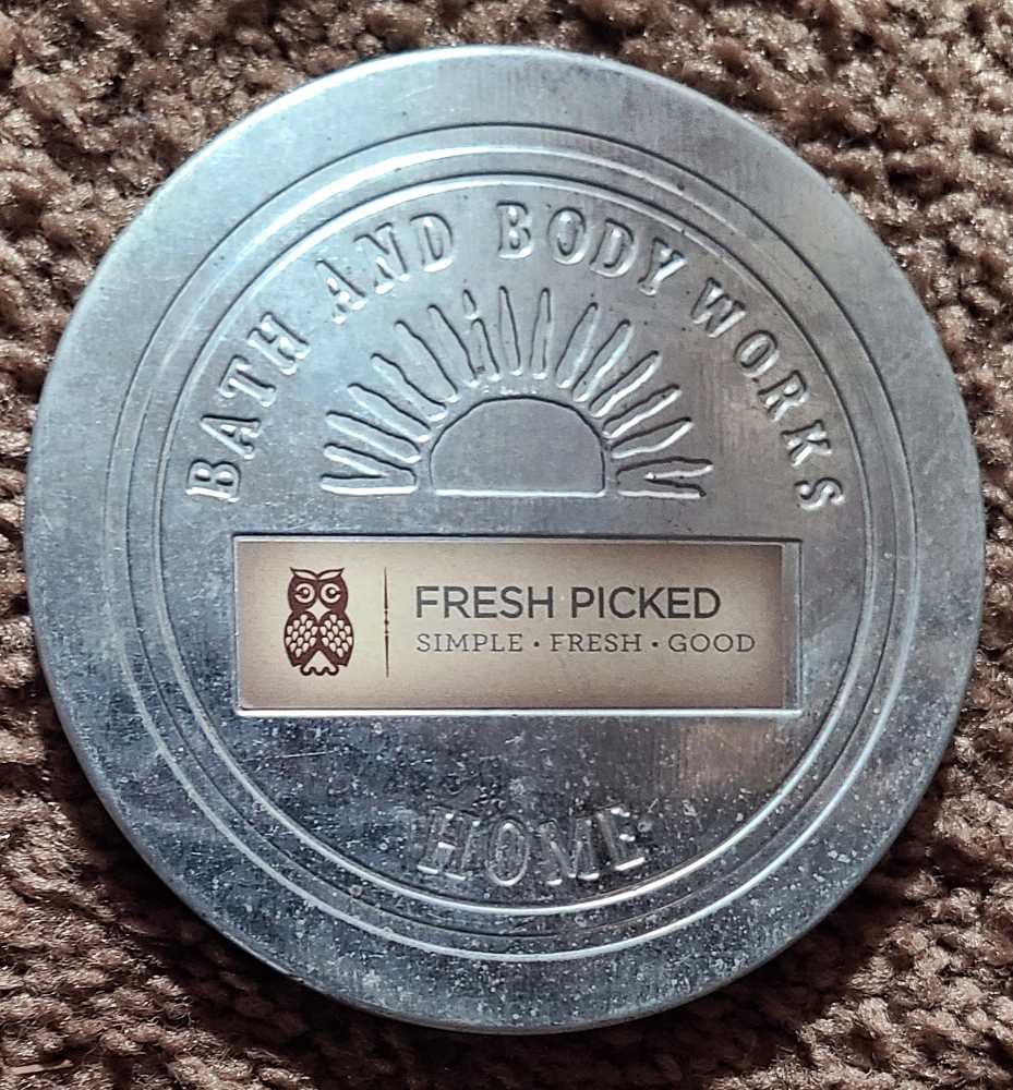 CANDLE: Autumn Bath and Body Works Apple Ale 2013 - Bath & Bodyworks Candle (Autumn Candles) action figure collectible - Main Image 3