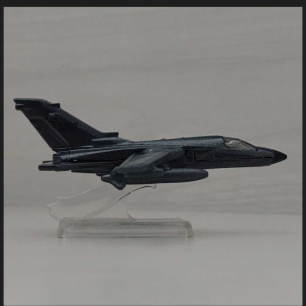 Hot Wheels DC Wonder Woman 1984 Movie Vehicle Car WW84 Jet - Hot Wheels from Mattel (Wonder Woman 1984) action figure collectible [Barcode 0887961816273] - Main Image 4