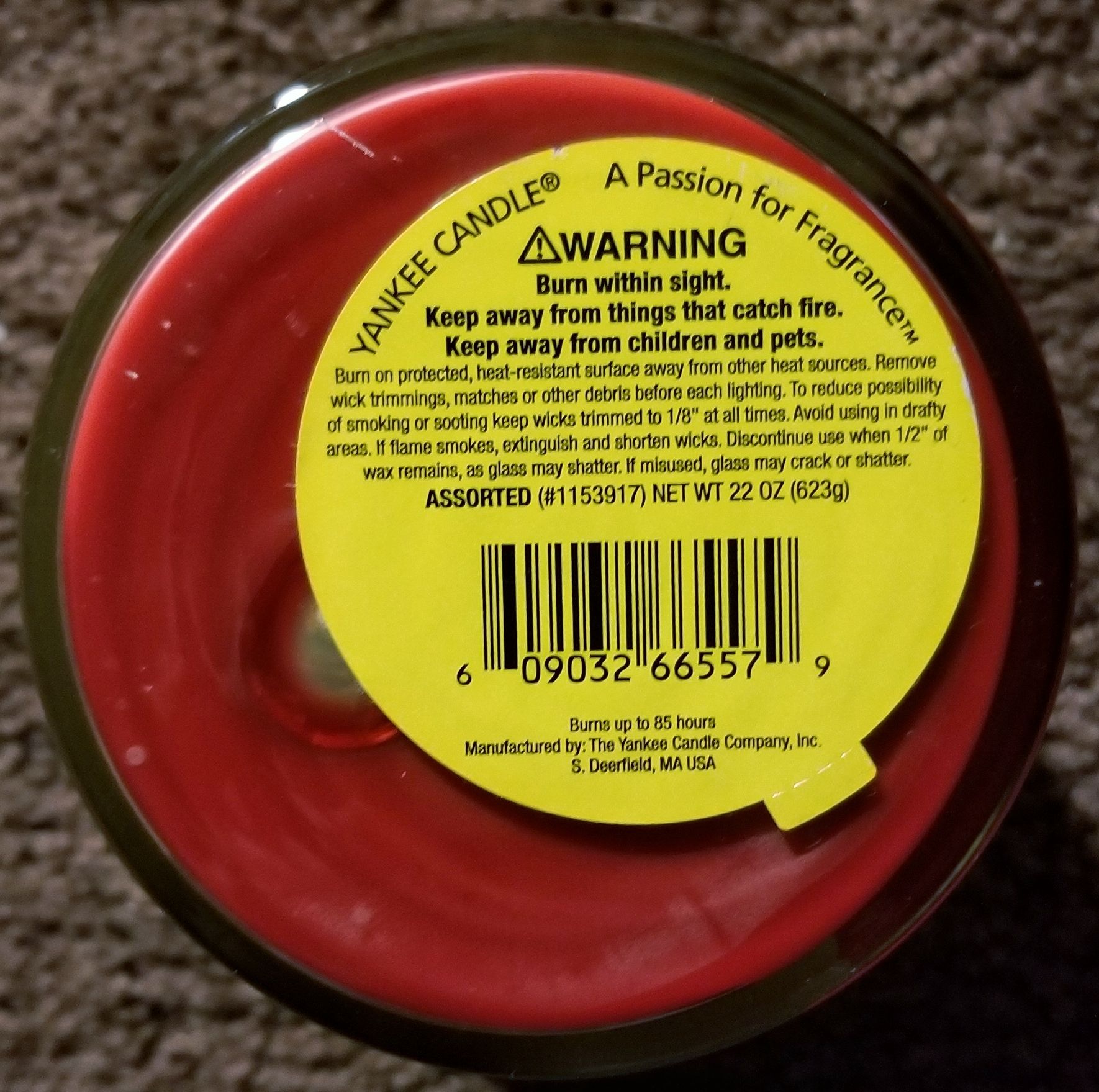 CANDLE: Christmas Yankee Cozy by the Fire - Yankee Candle (Christmas Candles) action figure collectible - Main Image 2