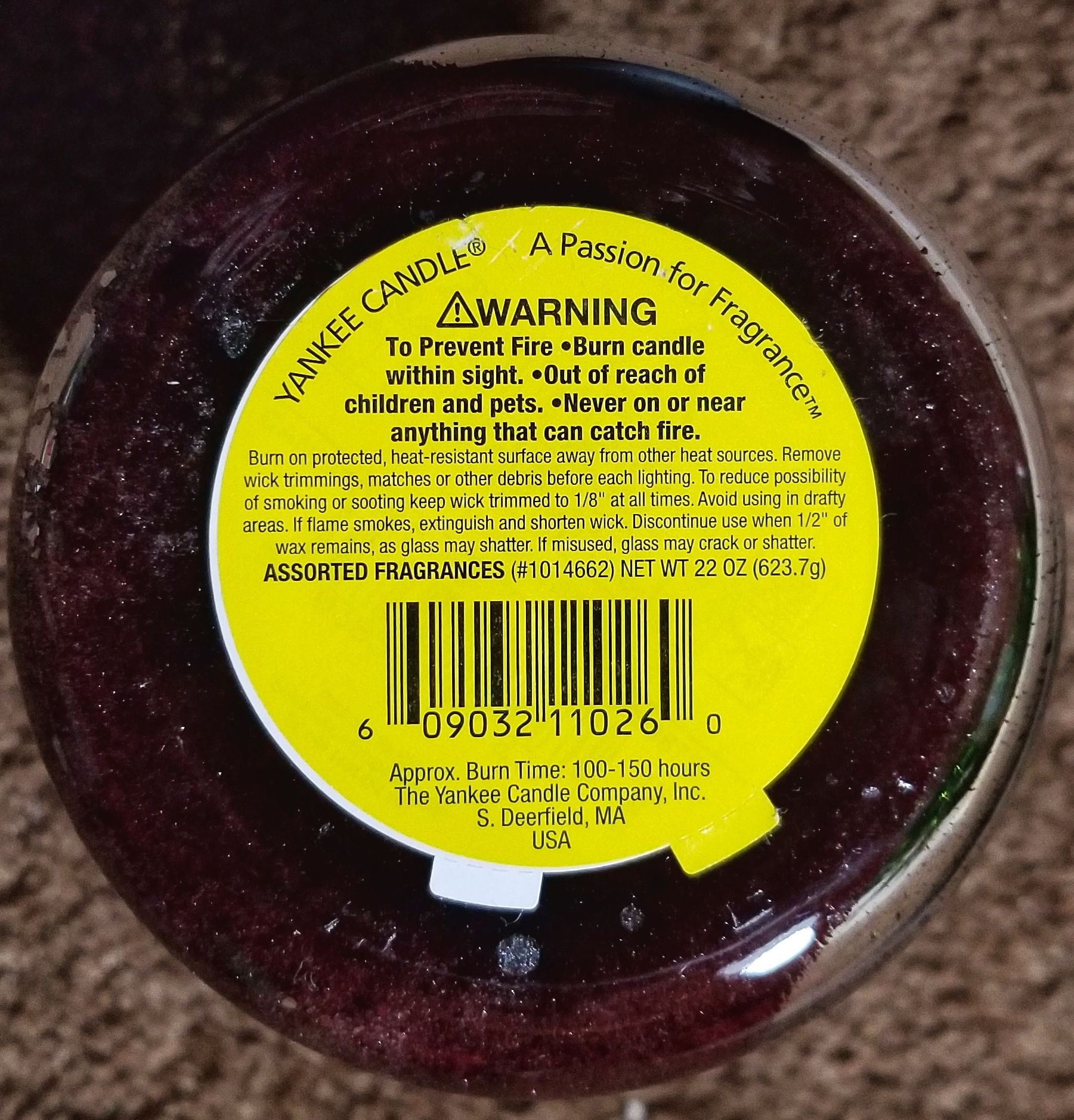 CANDLE: Christmas Yankee Candied Pecans 2 - Yankee Candle (Christmas Candles) action figure collectible - Main Image 2