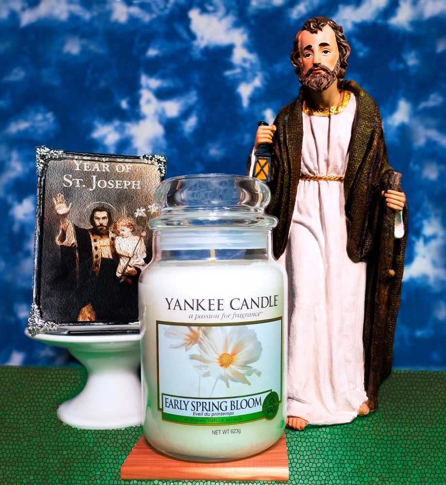 CANDLE: SPRING Yankee Candle Early Spring Bloom 2017 - Yankee Candle (Spring Candles) action figure collectible - Main Image 3