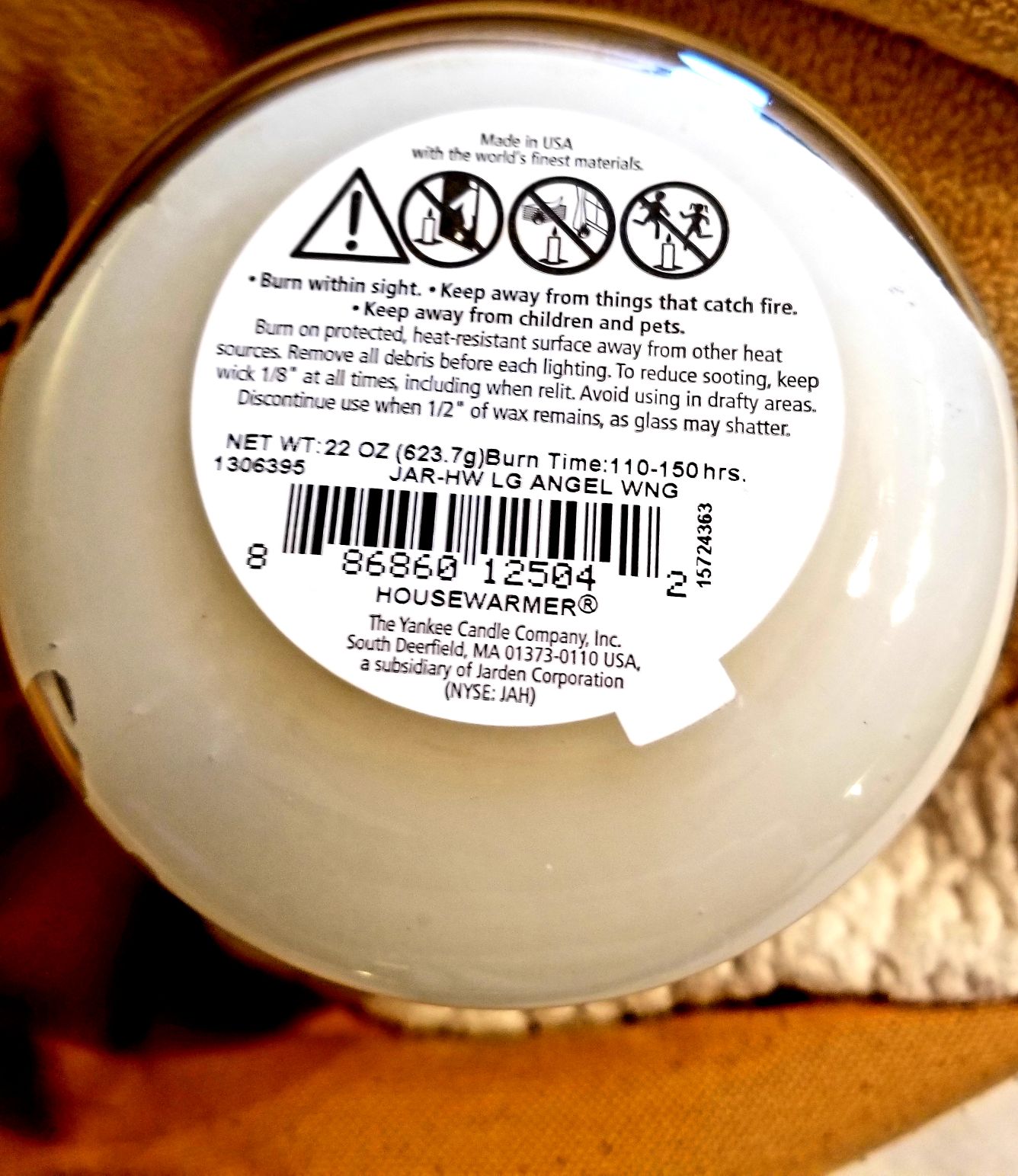 CANDLE: New Years Yankee Candle All is Bright 2015 - Yankee Candle (New Years Candles) action figure collectible - Main Image 2