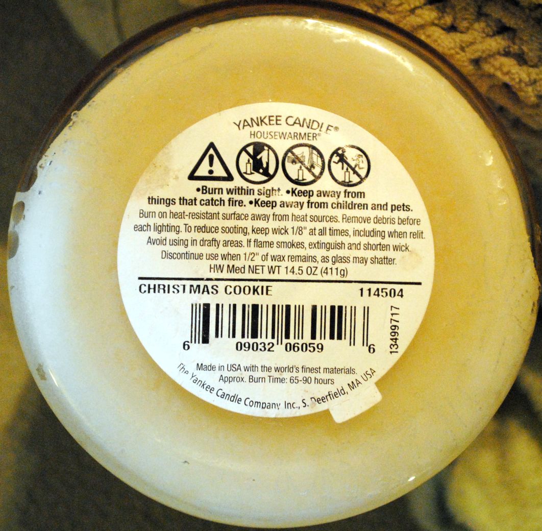 CANDLE: Christmas Yankee Snowflake Cookie - Yankee Candle (Christmas Candles) action figure collectible - Main Image 2