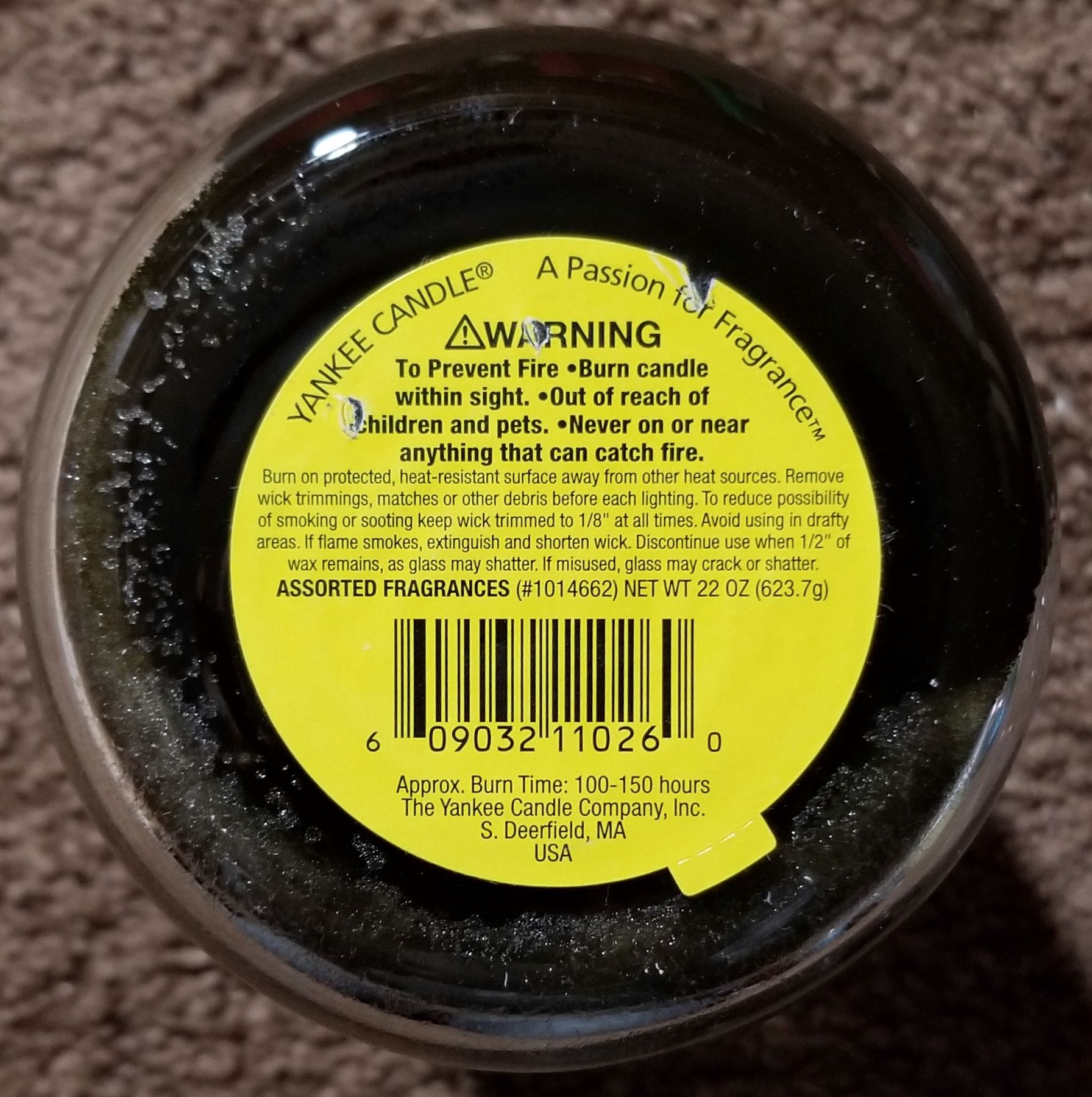 CANDLE: Christmas Yankee Christmas Thyme - Yankee Candle (Christmas Candles) action figure collectible - Main Image 2