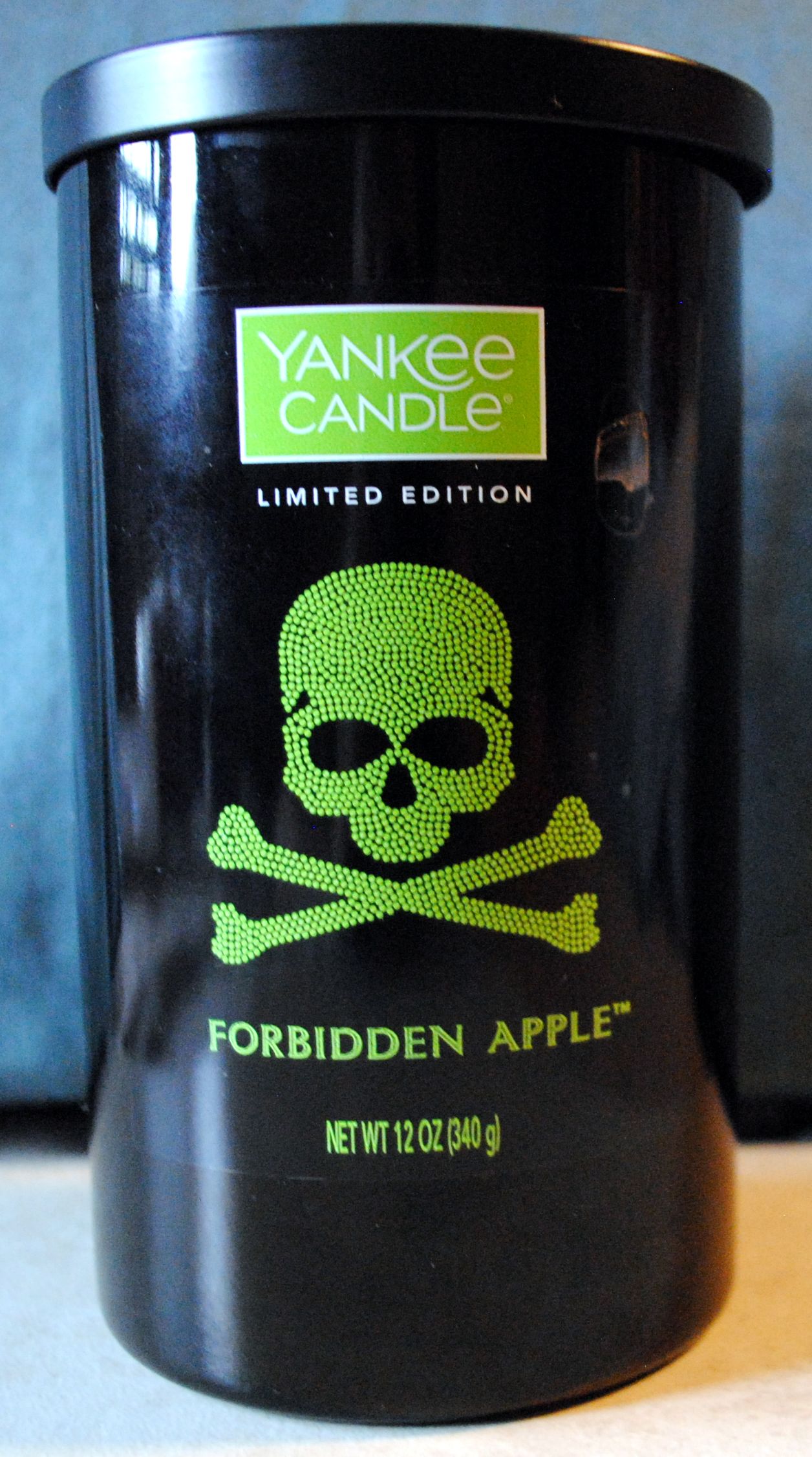 Funko Pop! Television: The Mandalorian Din Djarin & Grogu on Baths MANDO