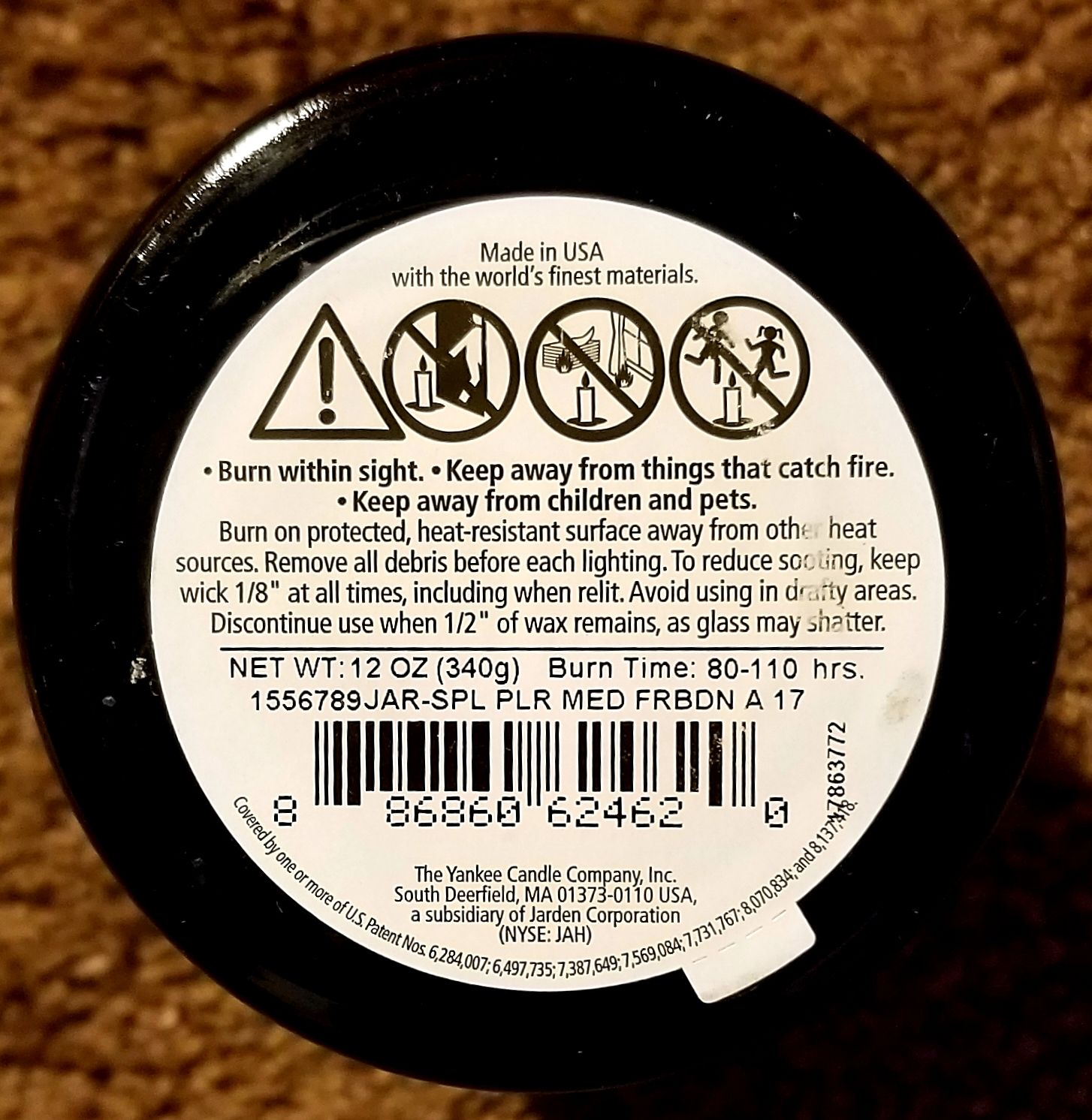 CANDLE: Halloween Yankee Forbidden Apple 2017 Pillar - Yankee Candle (Halloween Candle) action figure collectible - Main Image 2