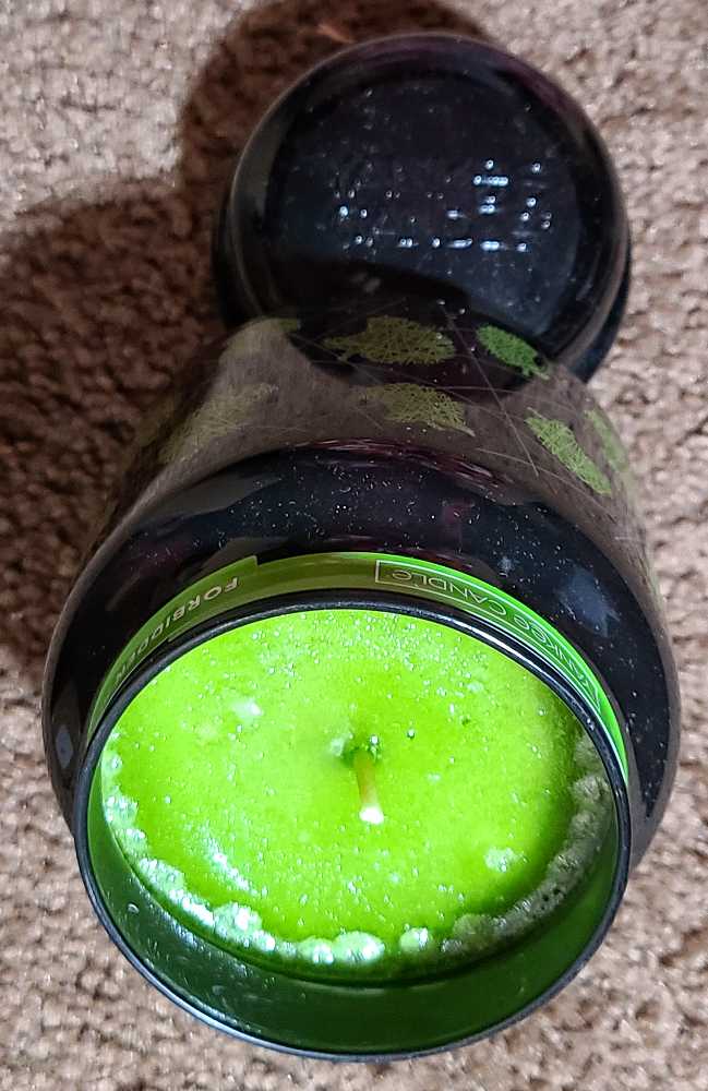 CANDLE: Halloween Yankee Forbidden Apple 2016 Jar - Yankee Candle (Halloween Candle) action figure collectible - Main Image 3