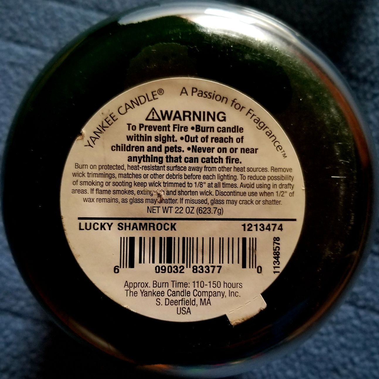 CANDLE: St. Patrick’s Day Yankee Candle Lucky Shamrock 2011 - Yankee Candle (St. Patrick’s Day Candles) action figure collectible - Main Image 2