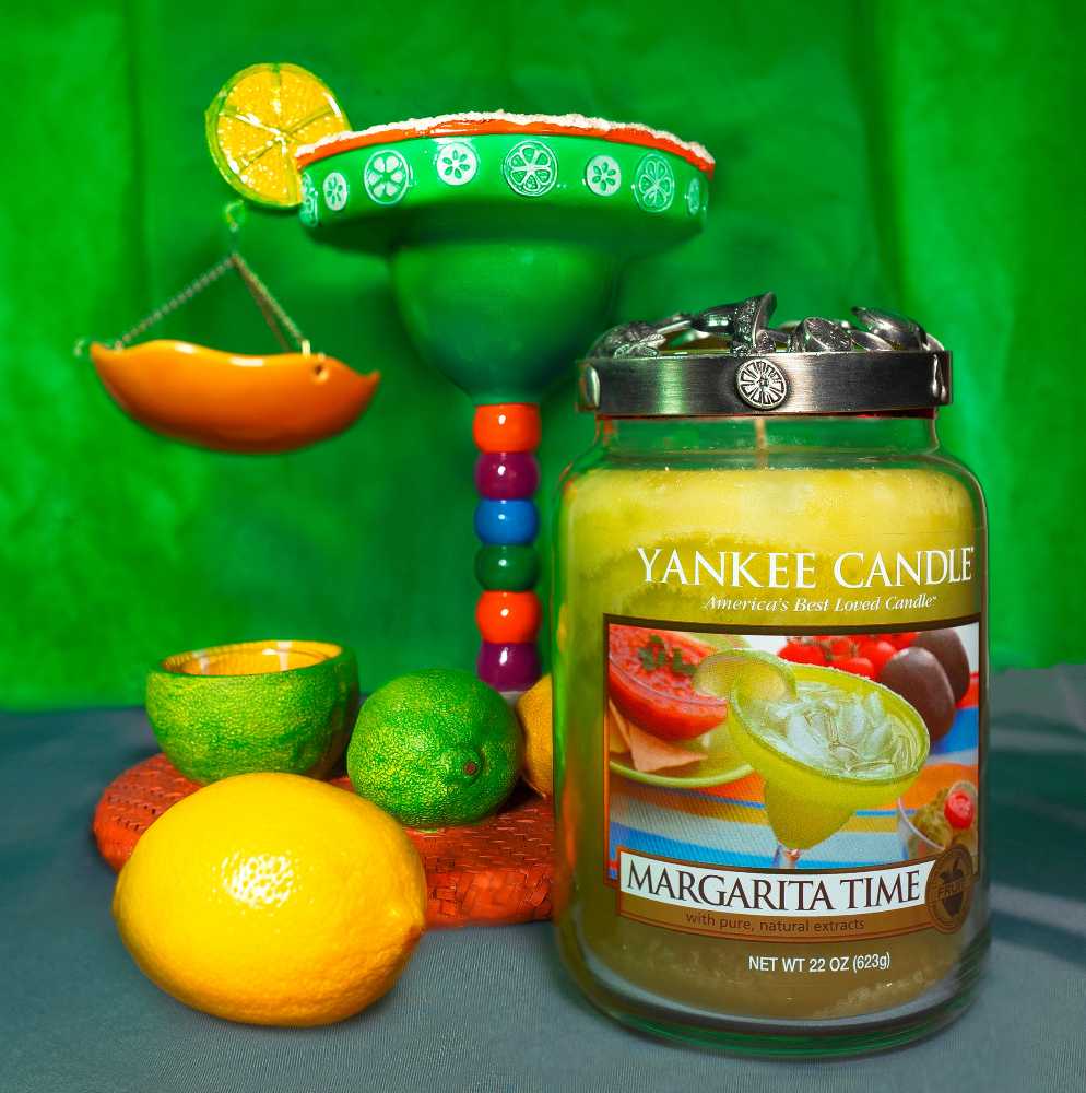 CANDLE: Cinco de Mayo Yankee Margarita Time 2014 - DD Candles (Cinco de Mayo Candle) action figure collectible - Main Image 3